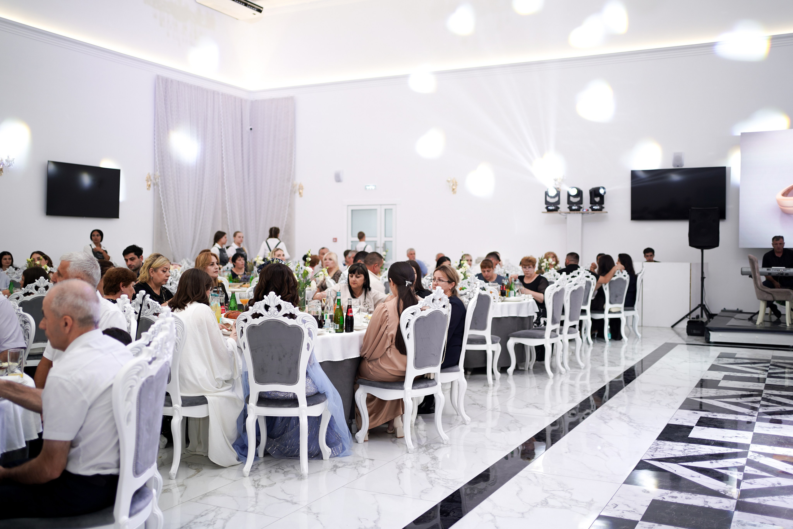 Армянский банкет. Свадебный фотограф в Ростове-на-Дону. Таинство Крещения и Венчания, семейные фотосессии. Алёна Чёботова