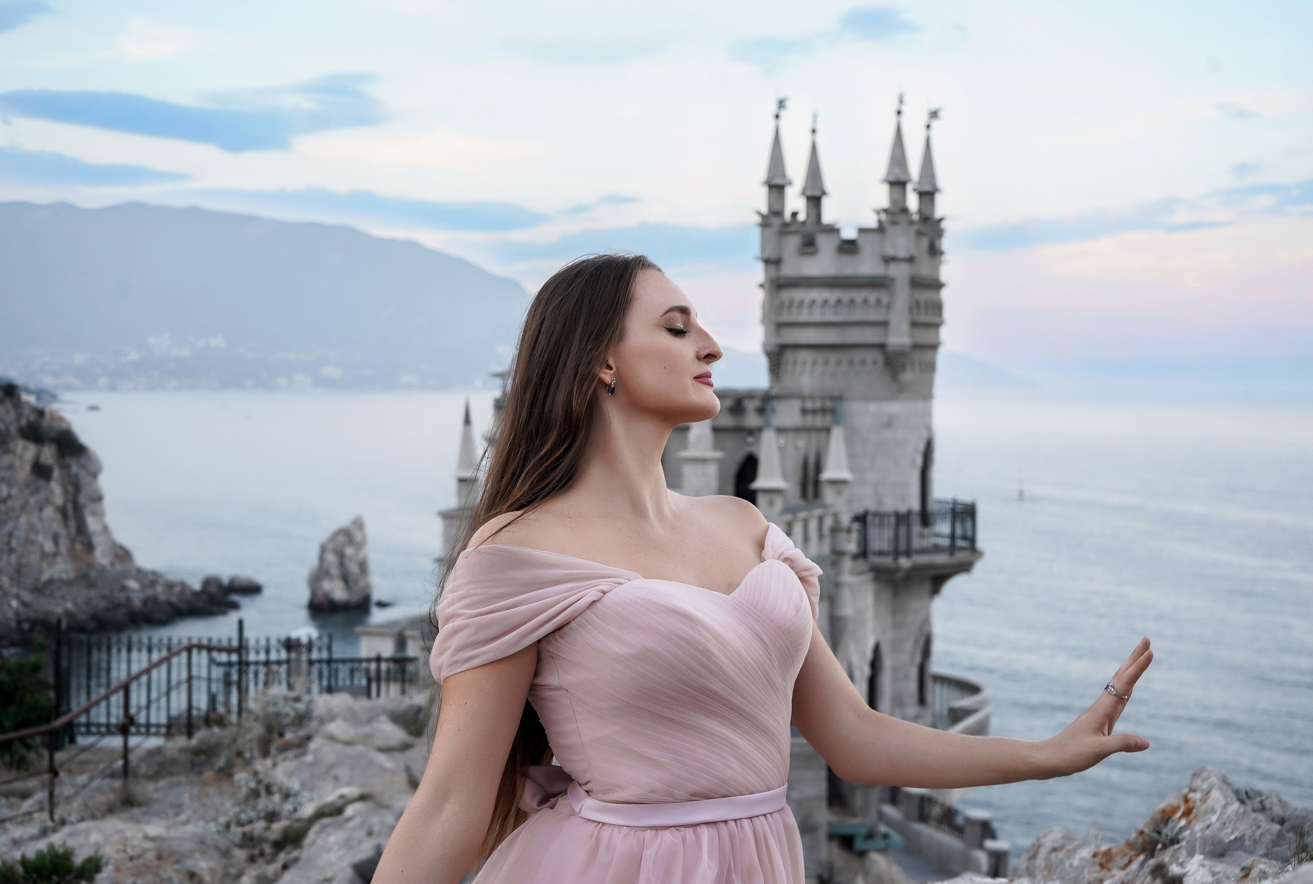 Гаспра. Ласточкино гнездо. Фотограф Ялта. Крым. Свадебный фотограф в Ростове-на-Дону. Таинство Крещения и Венчания, семейные фотосессии. Алёна Чёботова