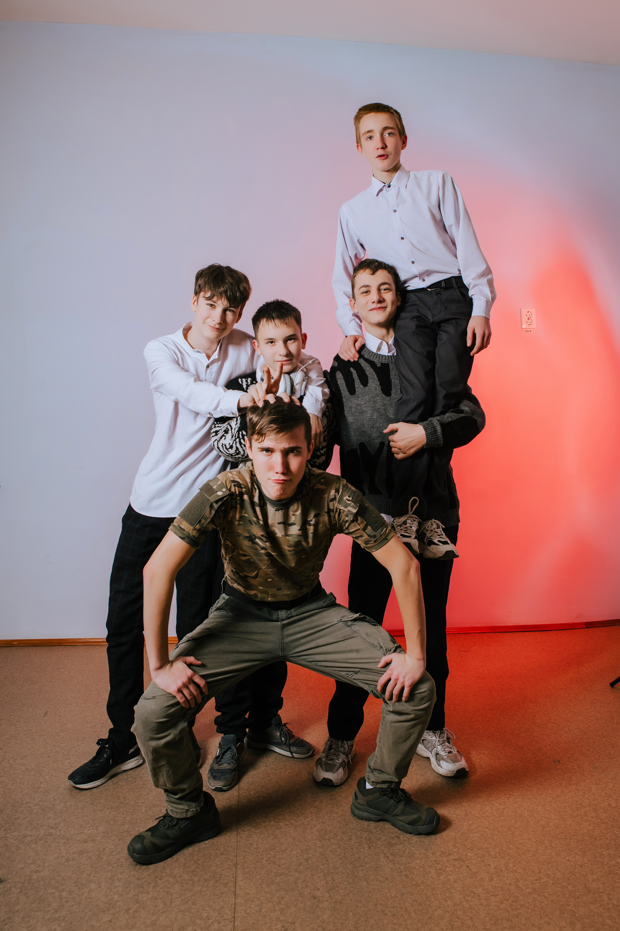 Школа № 1 — 9 класс 2025. Фотограф Ярмишко Дарья. Выпускные фотокниги