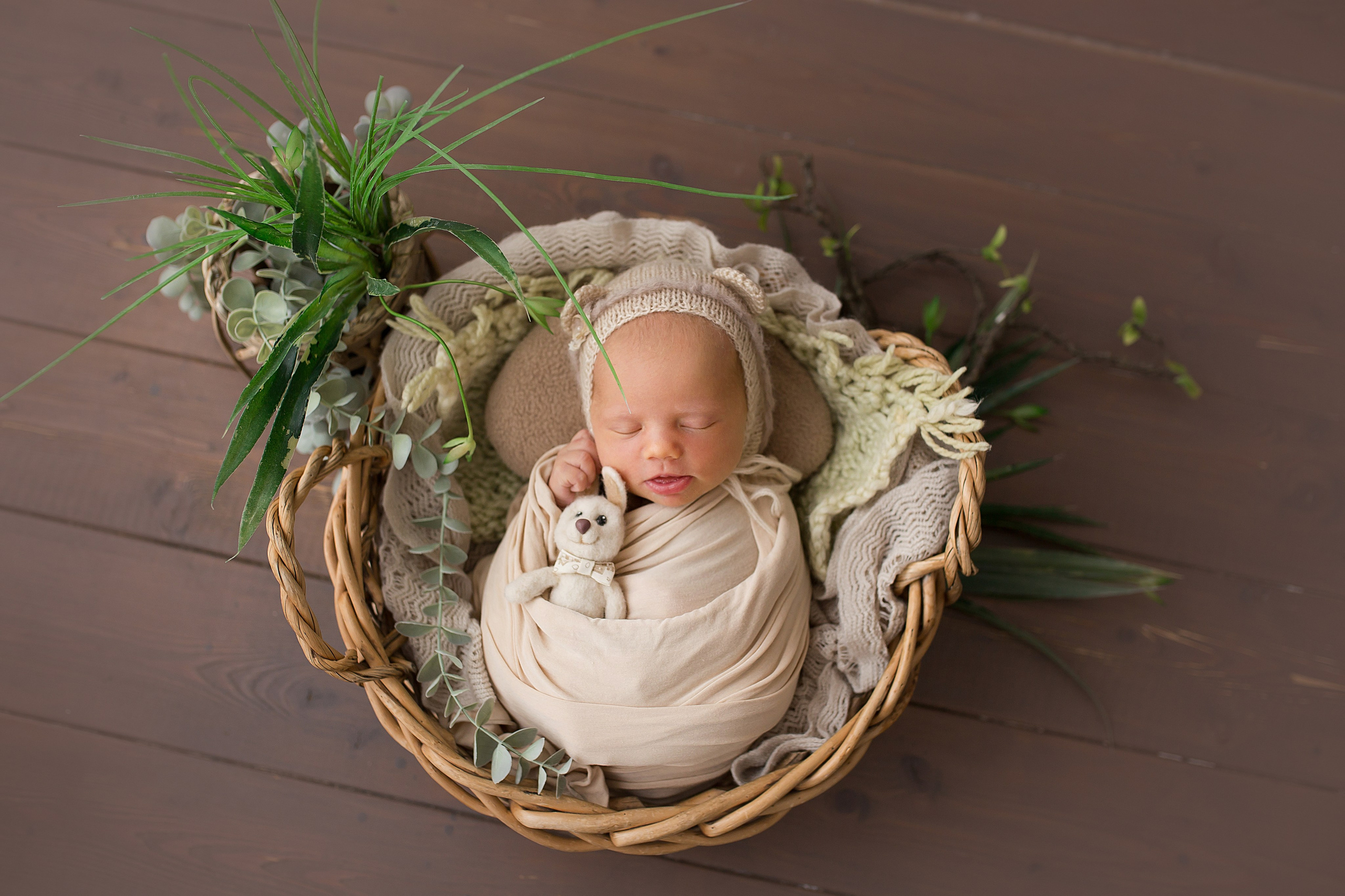 Фотосессия новорождённого. Фотограф новорождённых малышей и детский фотограф В Казани Лана Максим