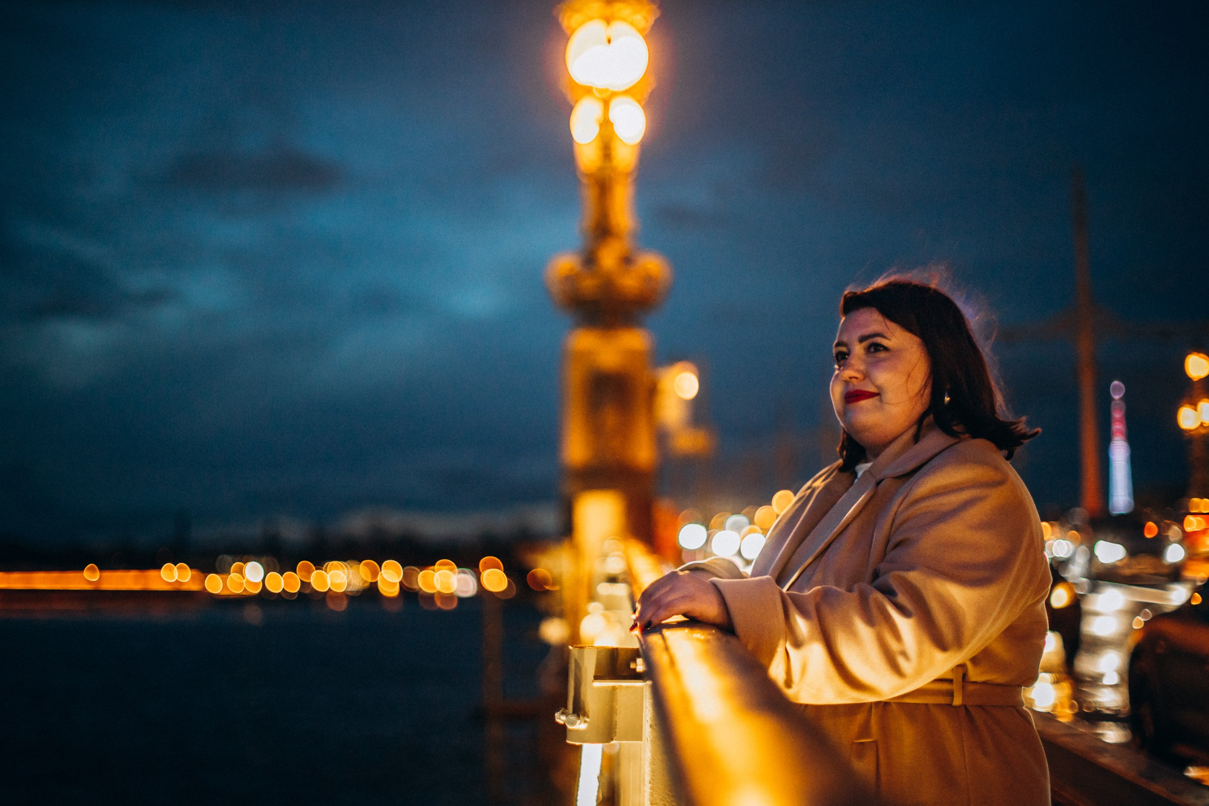 Алёна в октябре. Фотопрогулка в Петербурге. Индивидуальный и семейный фотограф в Санкт-Петербурге