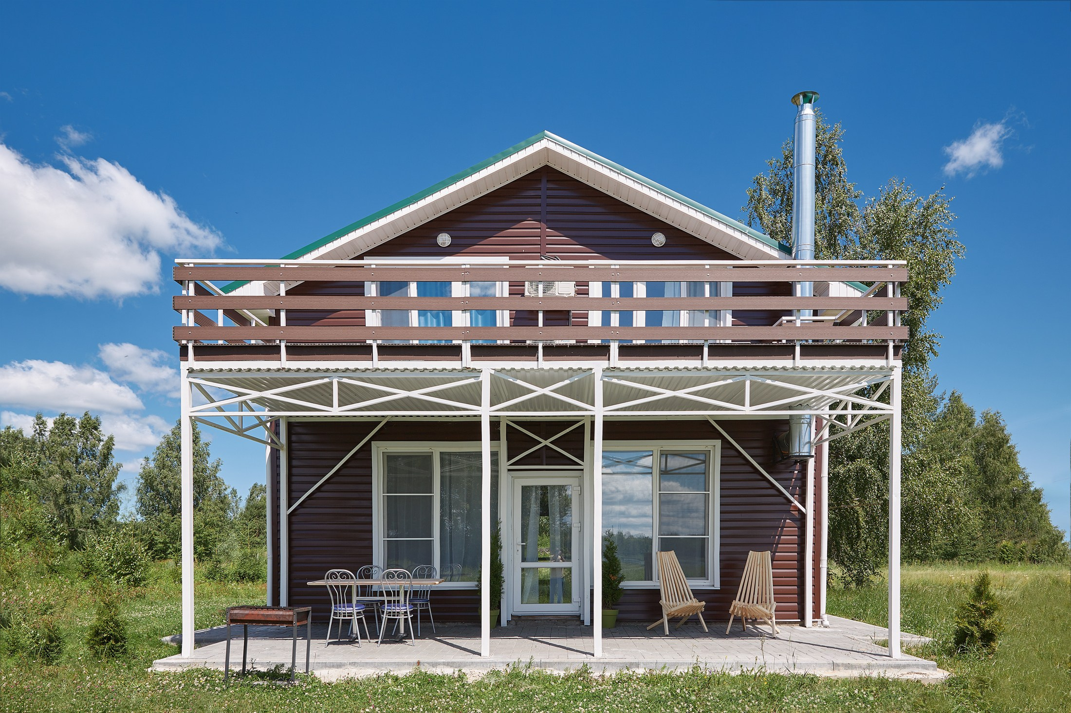 Загородный дом на озере Тосканка