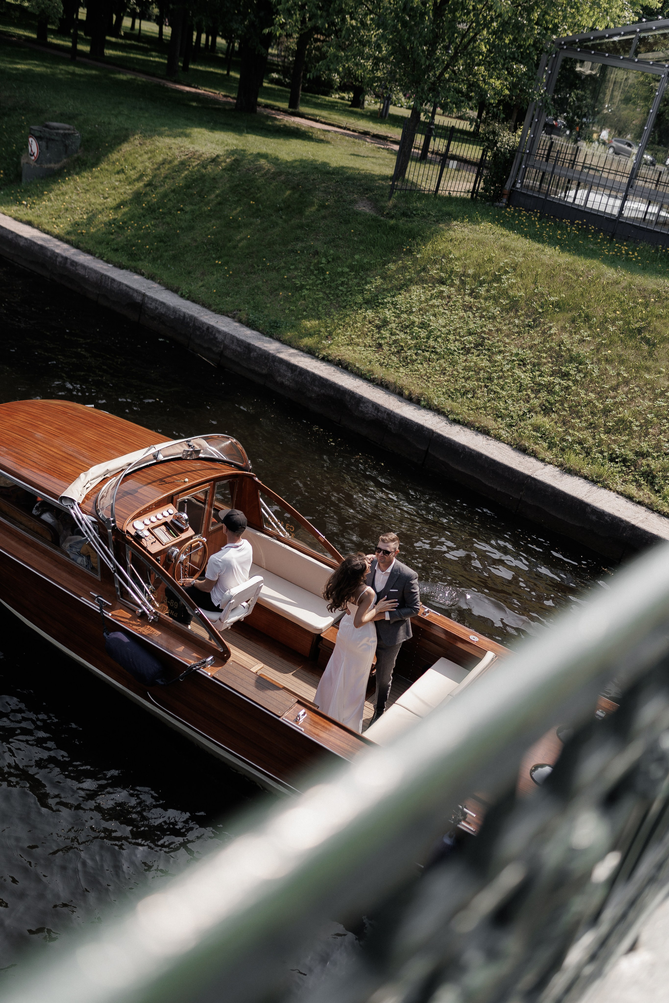 ···. Свадебный фотограф в Санкт-Петербурге Александра Чукавина