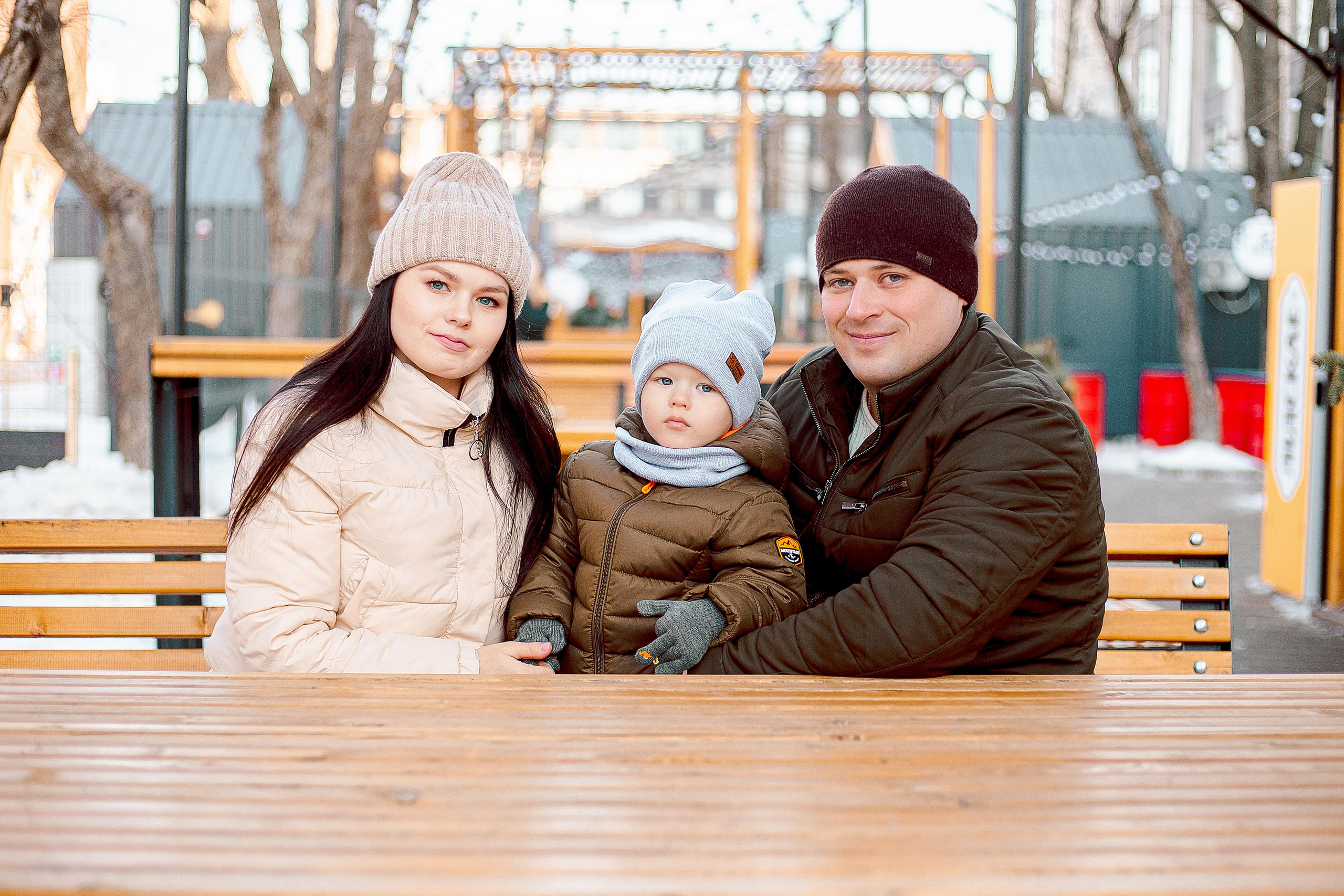 Папа, мама и Богдан. Семейный детский фотограф. Фотосессия в Минске