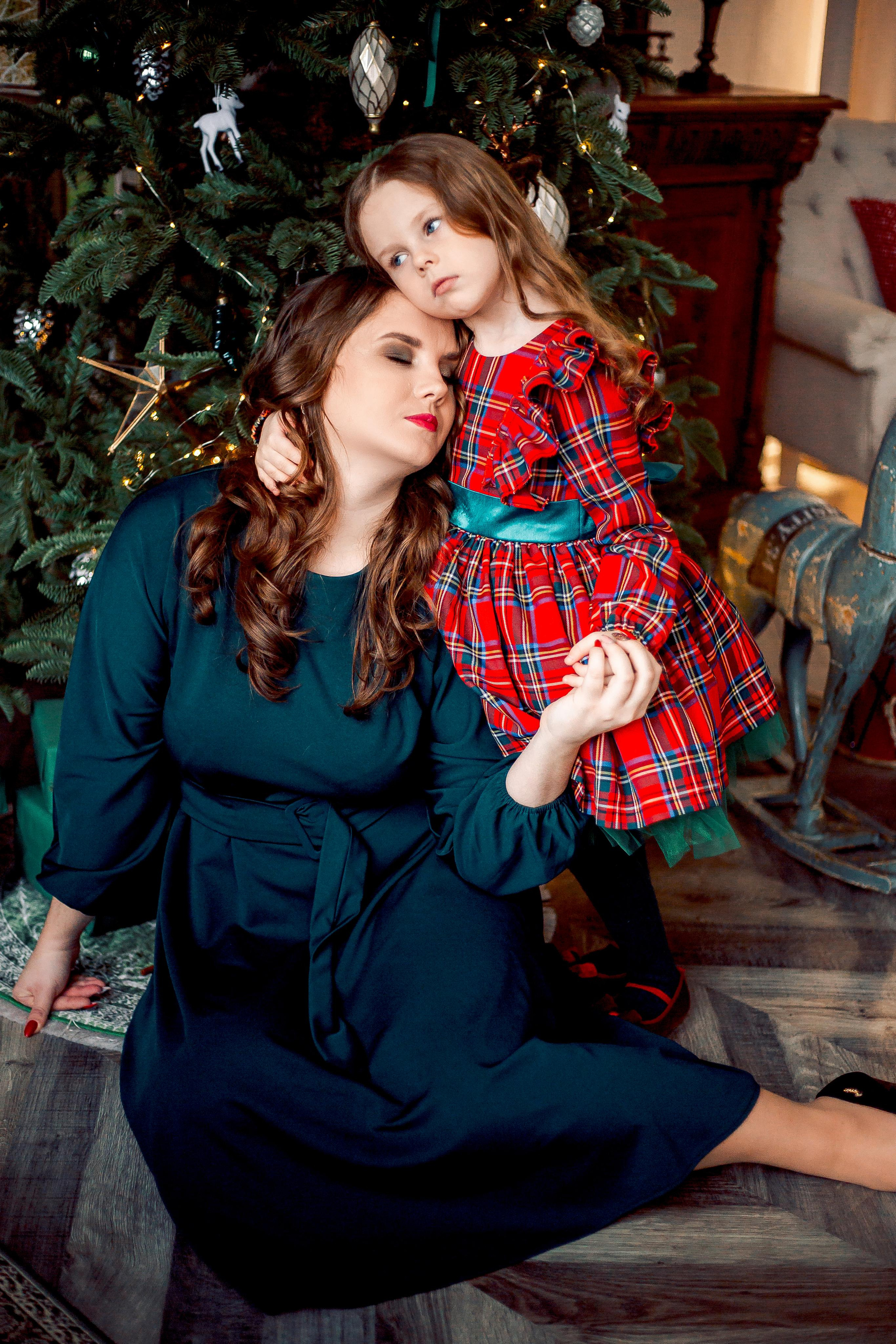 Настюша и мама. Семейный детский фотограф. Фотосессия в Минске