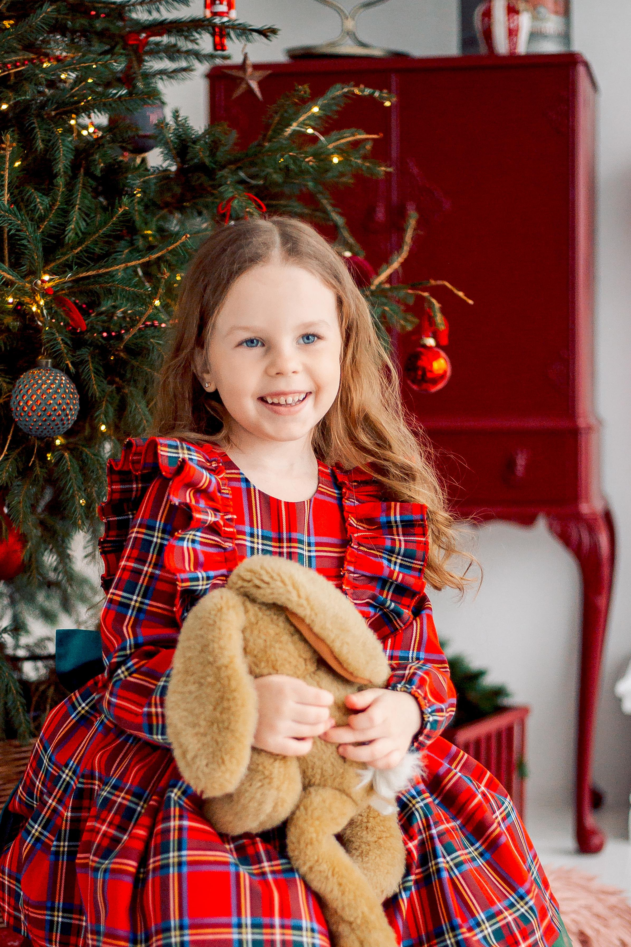 Настюша и мама. Семейный детский фотограф. Фотосессия в Минске