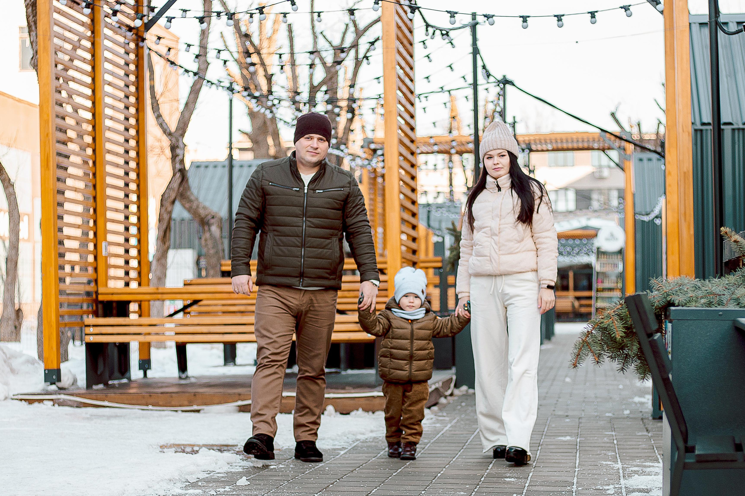 Папа, мама и Богдан. Семейный детский фотограф. Фотосессия в Минске