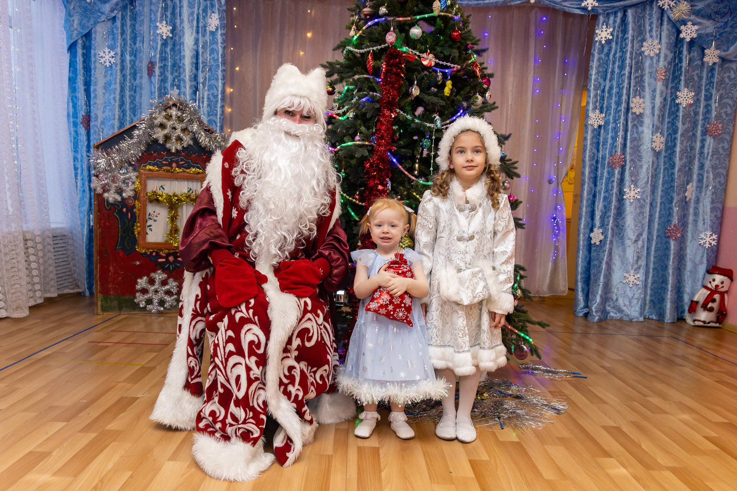Фото и видео на выпускной в школе и детском саду. Свадебный, семейный видеограф и фотограф в Екатеринбурге Николай Рыков