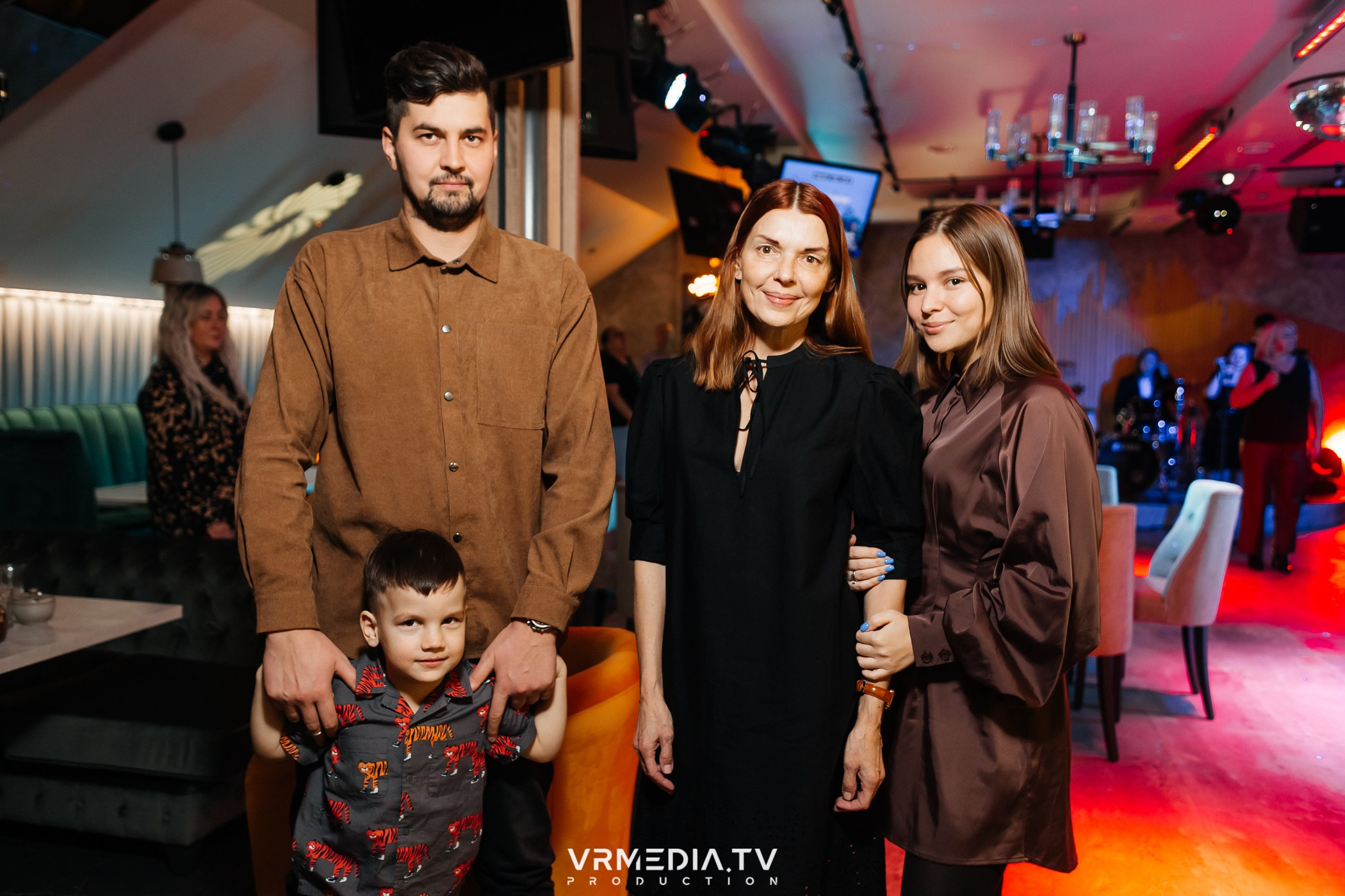 Открытие караоке-зала в «Империи»