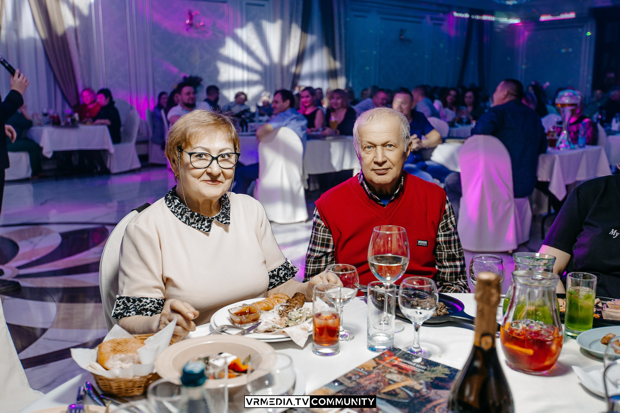 Международный женский день в ресторане «Лазурный Берег»