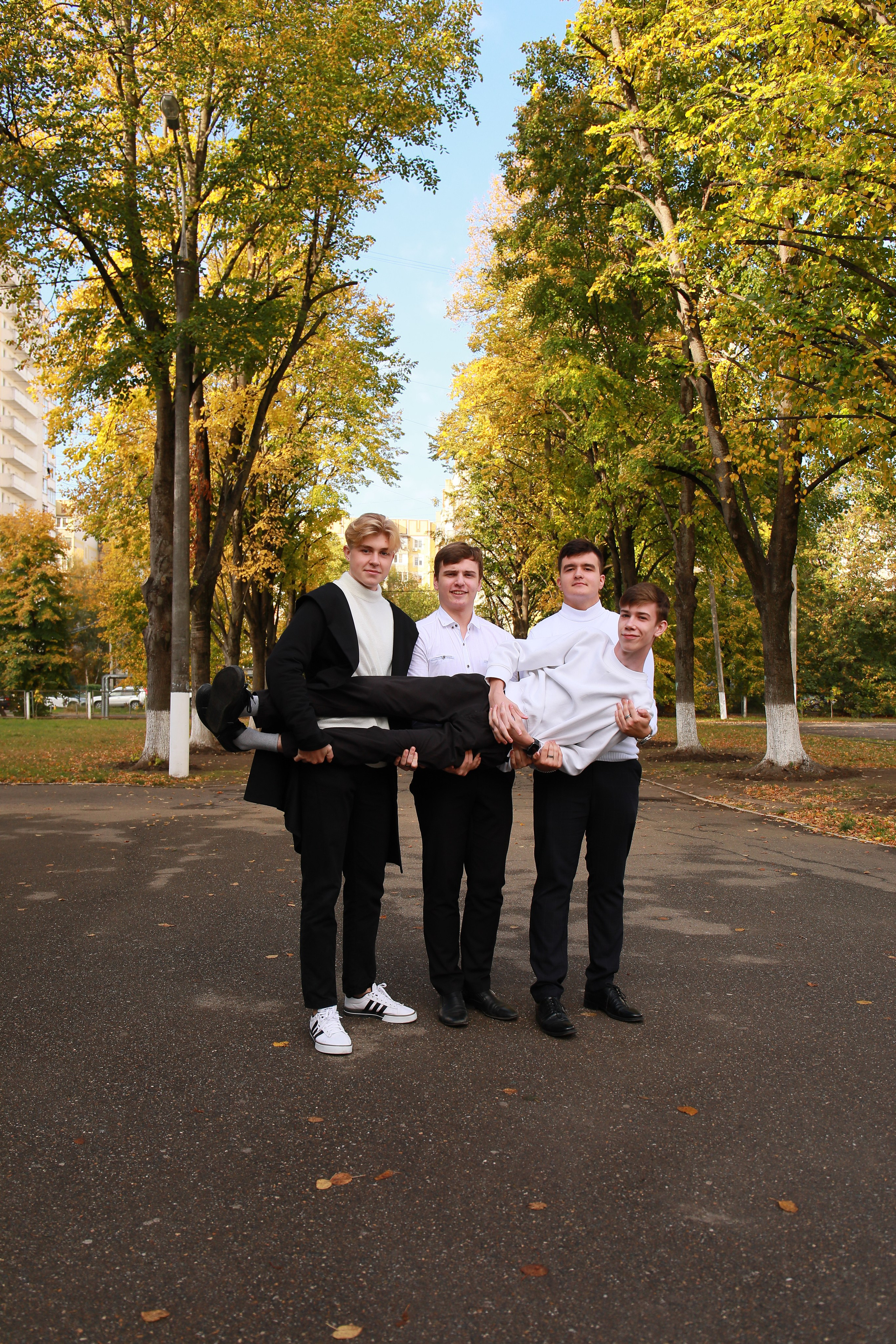 Выпускной альбом (Школа 83). Детский семейный фотограф Краснодар