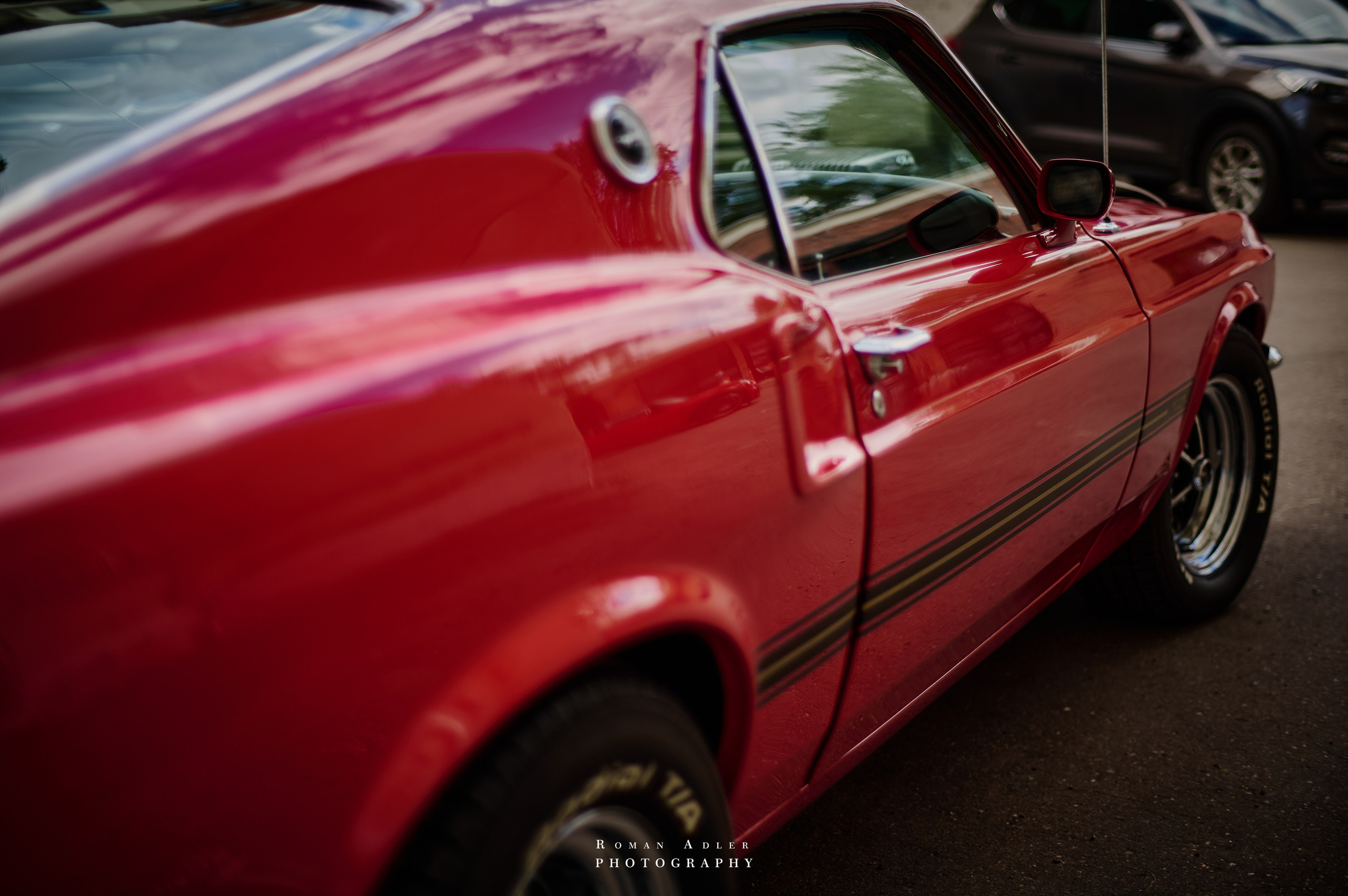 这辆红色1969年Mustang Mach 1