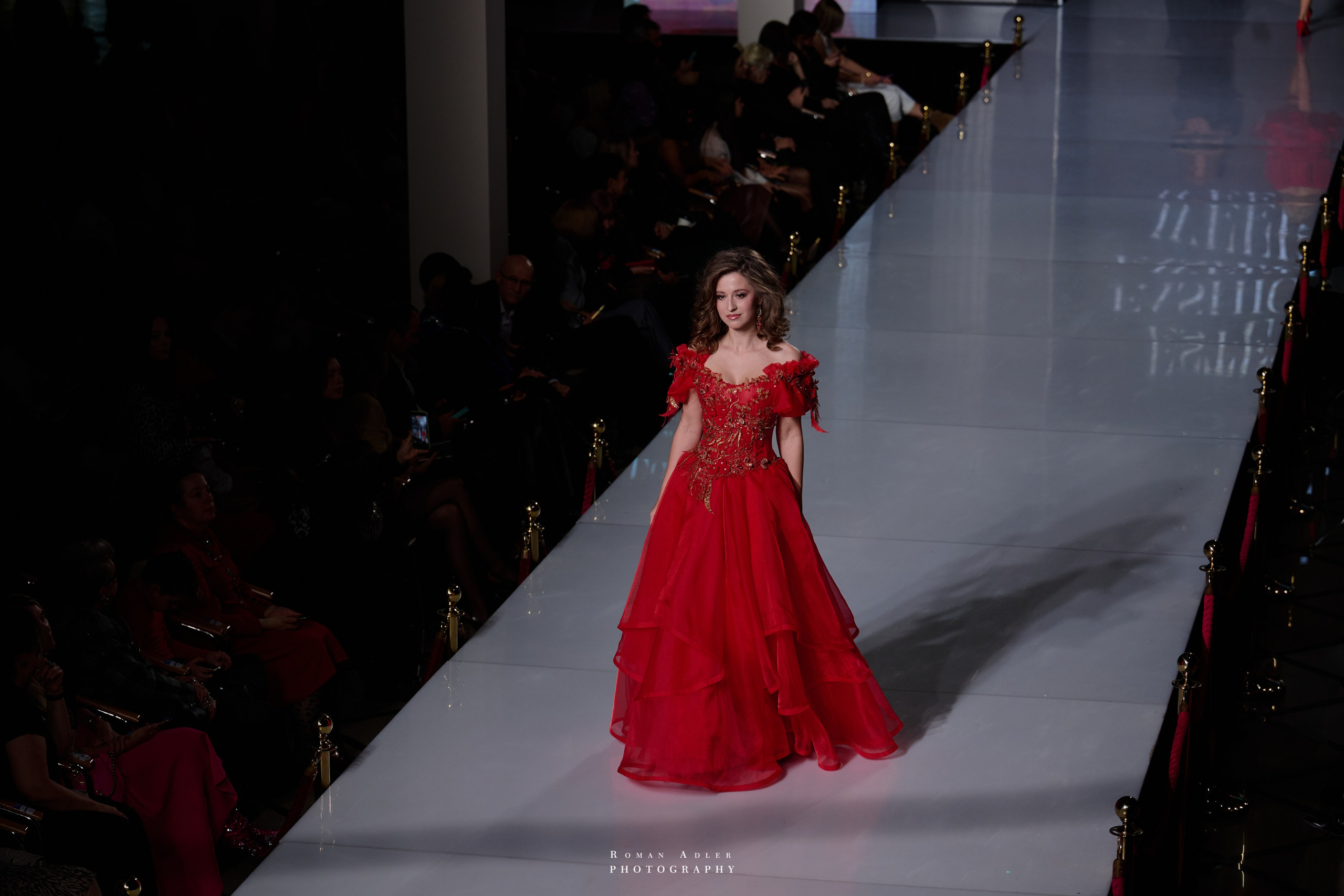 ESTET FASHION WEEK ОСЕНЬ — 2025. Фотограф Роман Адлер