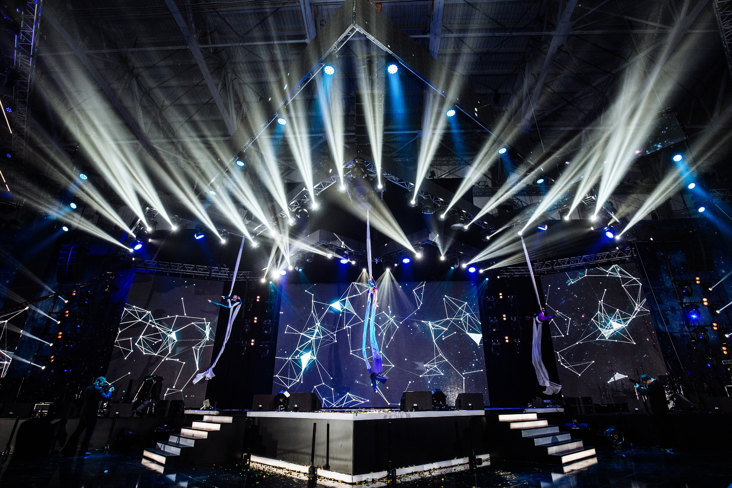 "УралОптИнструмент" 20    лет. Это было феерично!. Портфолио свадебного фотографа. Роман Каргаполов