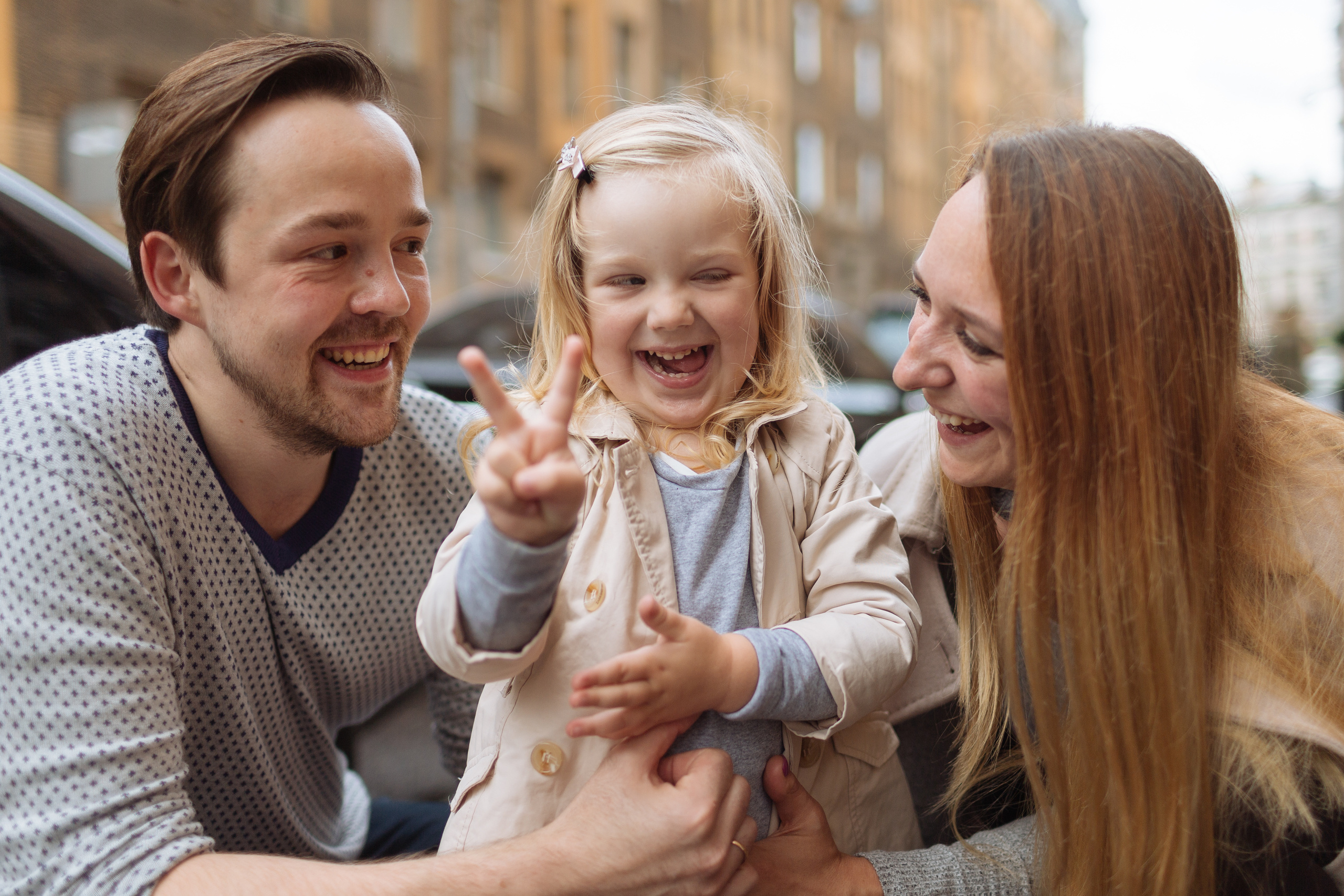 Аня, Роман и Елисея. Прекрасная семья впервые в Санкт- Петербурге. Портфолио свадебного фотографа. Роман Каргаполов