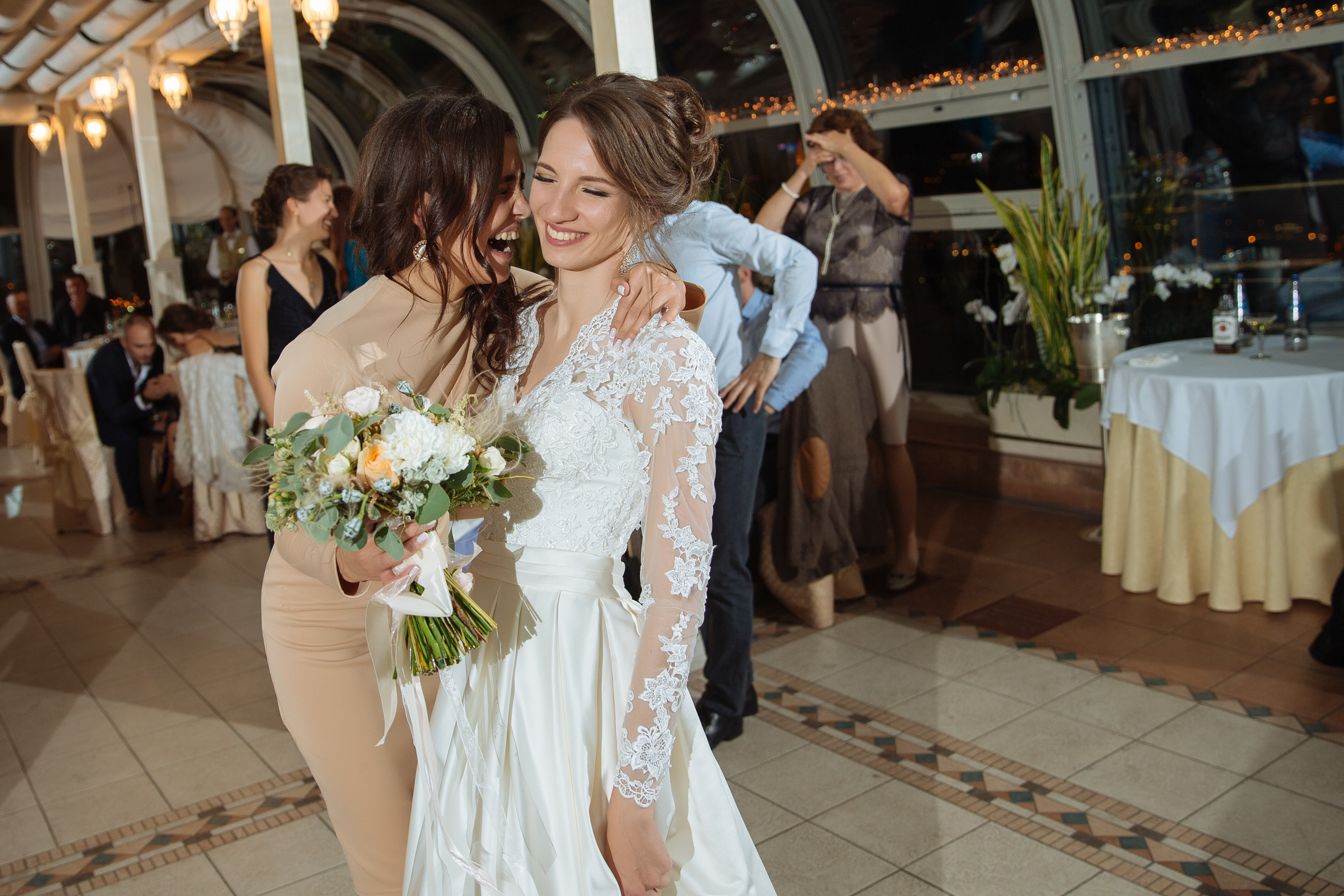 Особый бриллиант. Фотографии с акцентом на широком угле. Портфолио свадебного фотографа. Роман Каргаполов