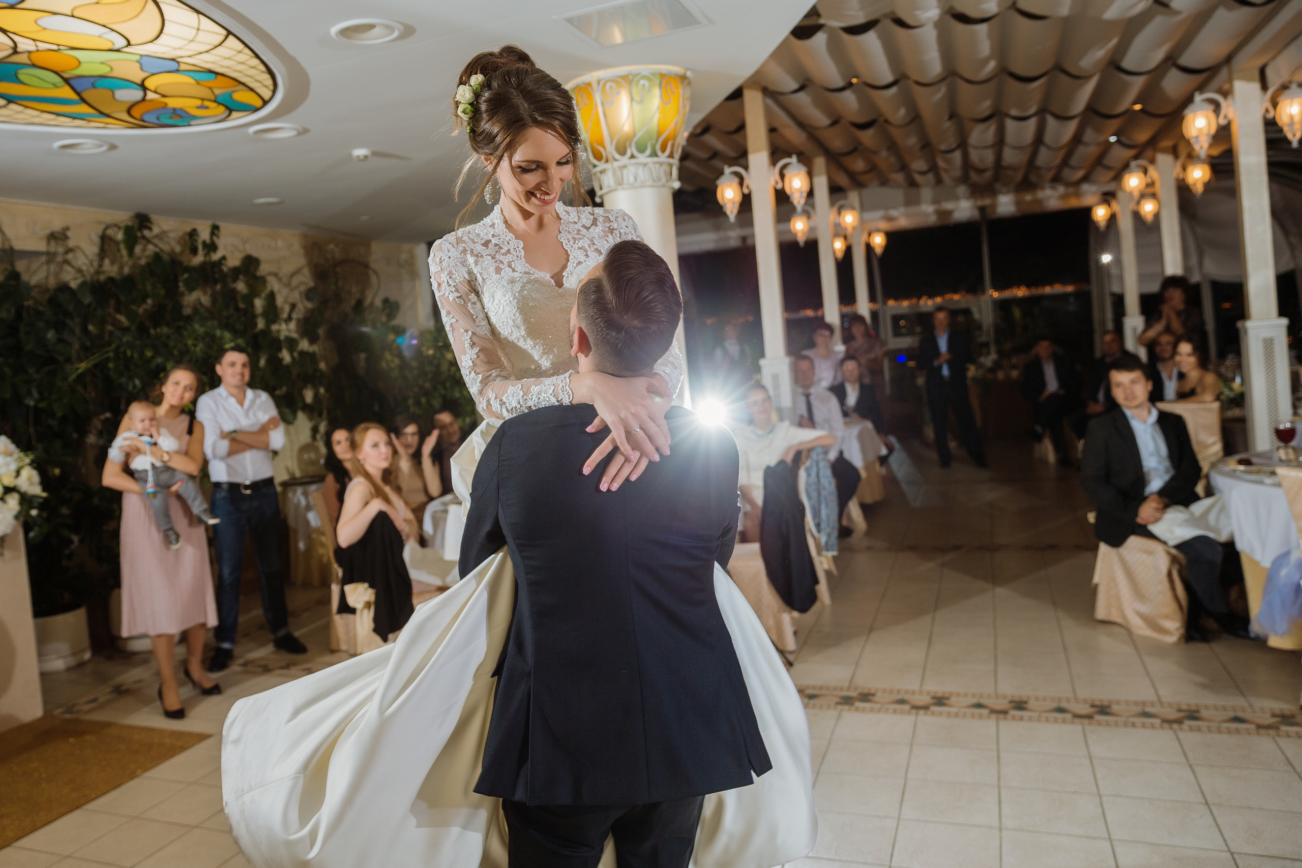 Особый бриллиант. Фотографии с акцентом на широком угле. Портфолио свадебного фотографа. Роман Каргаполов