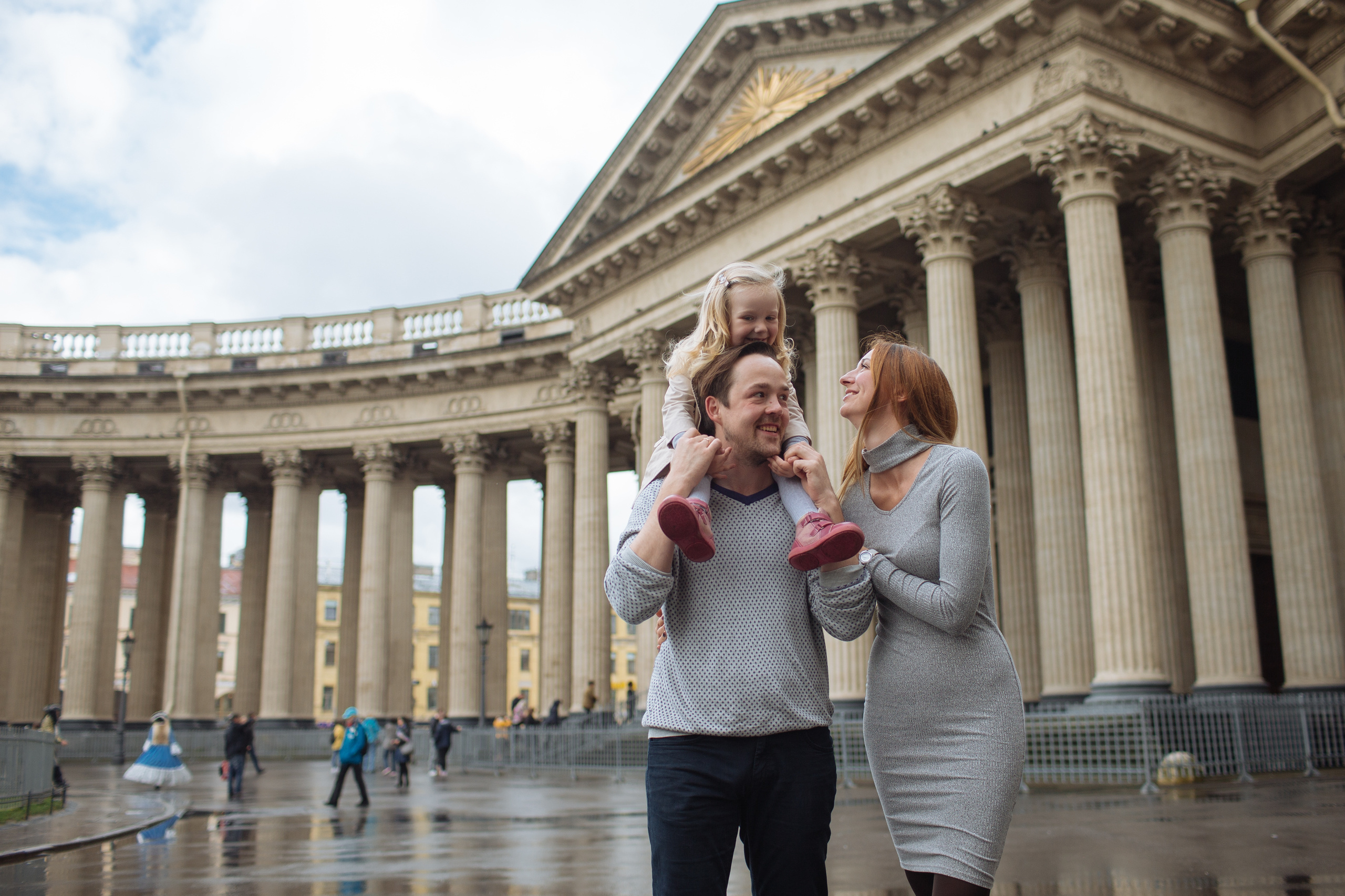 Аня, Роман и Елисея. Прекрасная семья впервые в Санкт- Петербурге. Портфолио свадебного фотографа. Роман Каргаполов