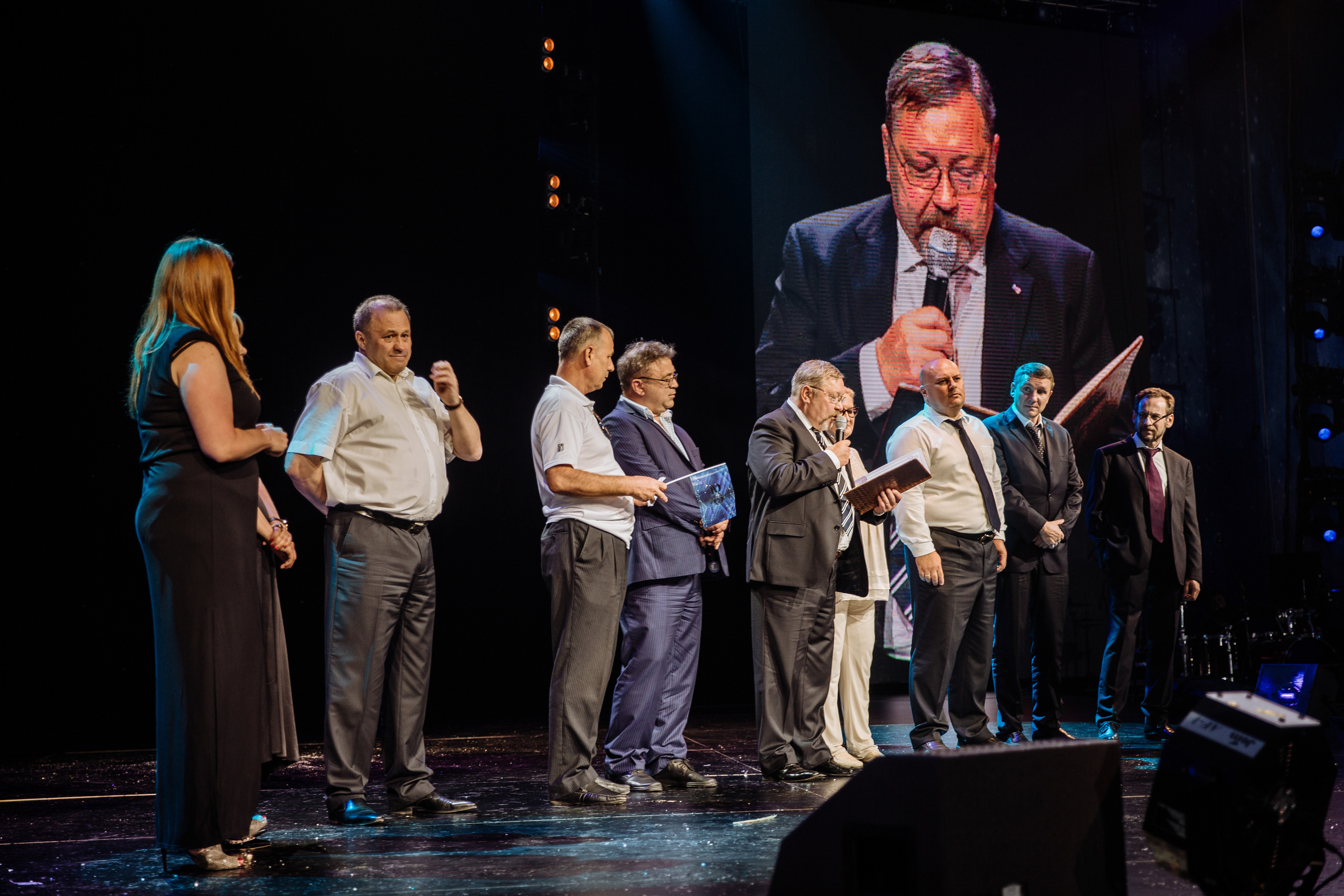 "УралОптИнструмент" 20    лет. Это было феерично!. Портфолио свадебного фотографа. Роман Каргаполов