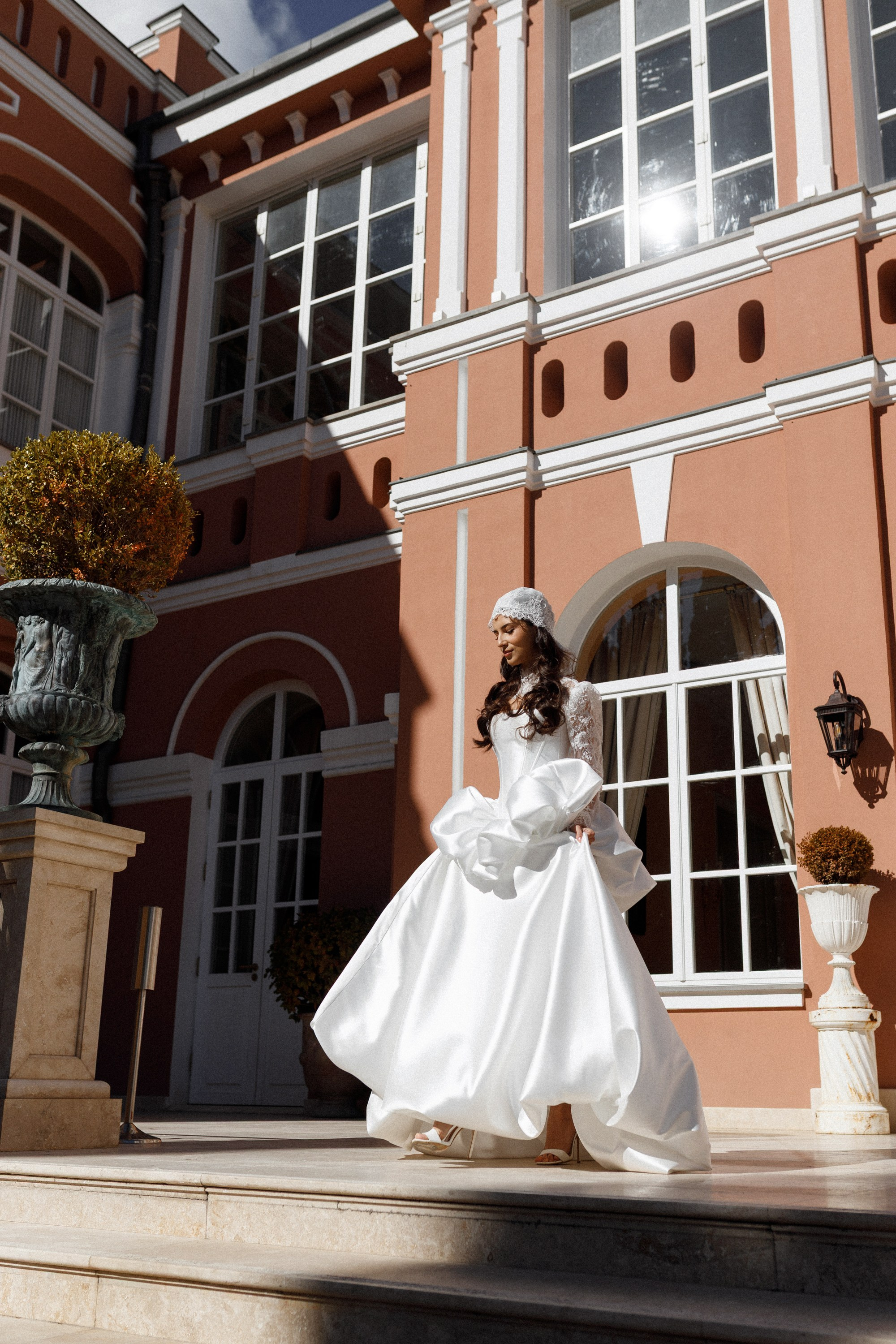 Петр и Лейла