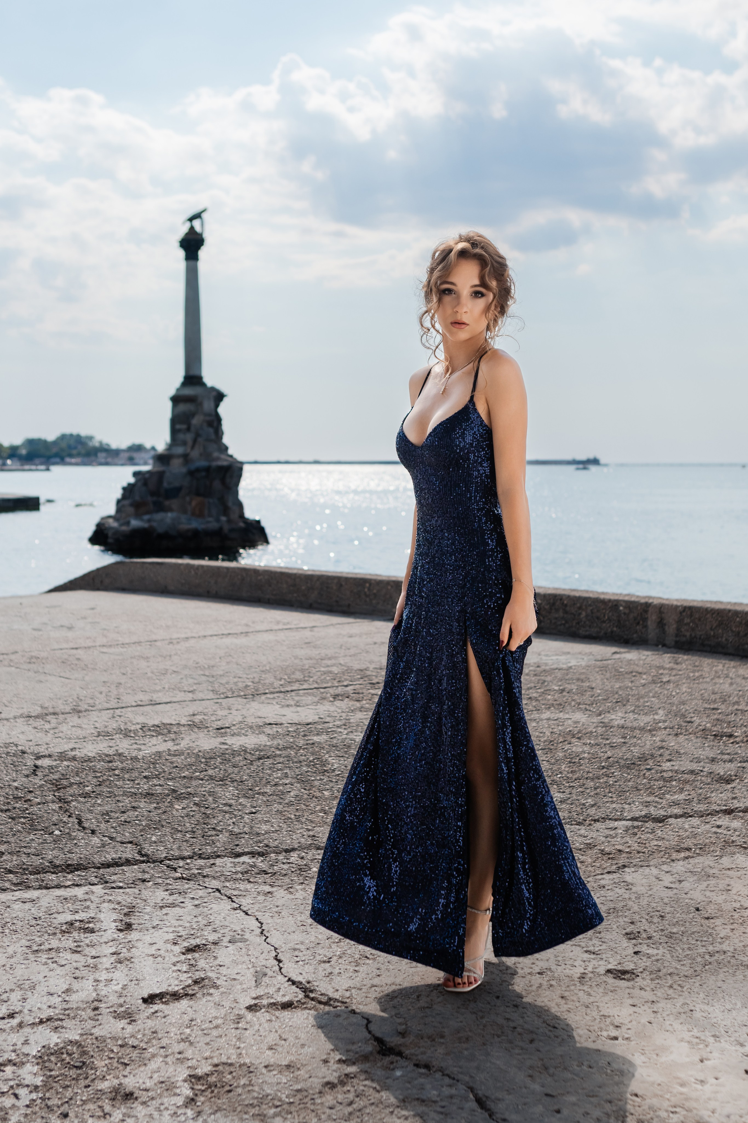 Фотосессия девушек выпускниц в вечерних платьях. Свадебный фотограф, фотосъемка в Крыму, Севастополе, Симферополе, Ялте