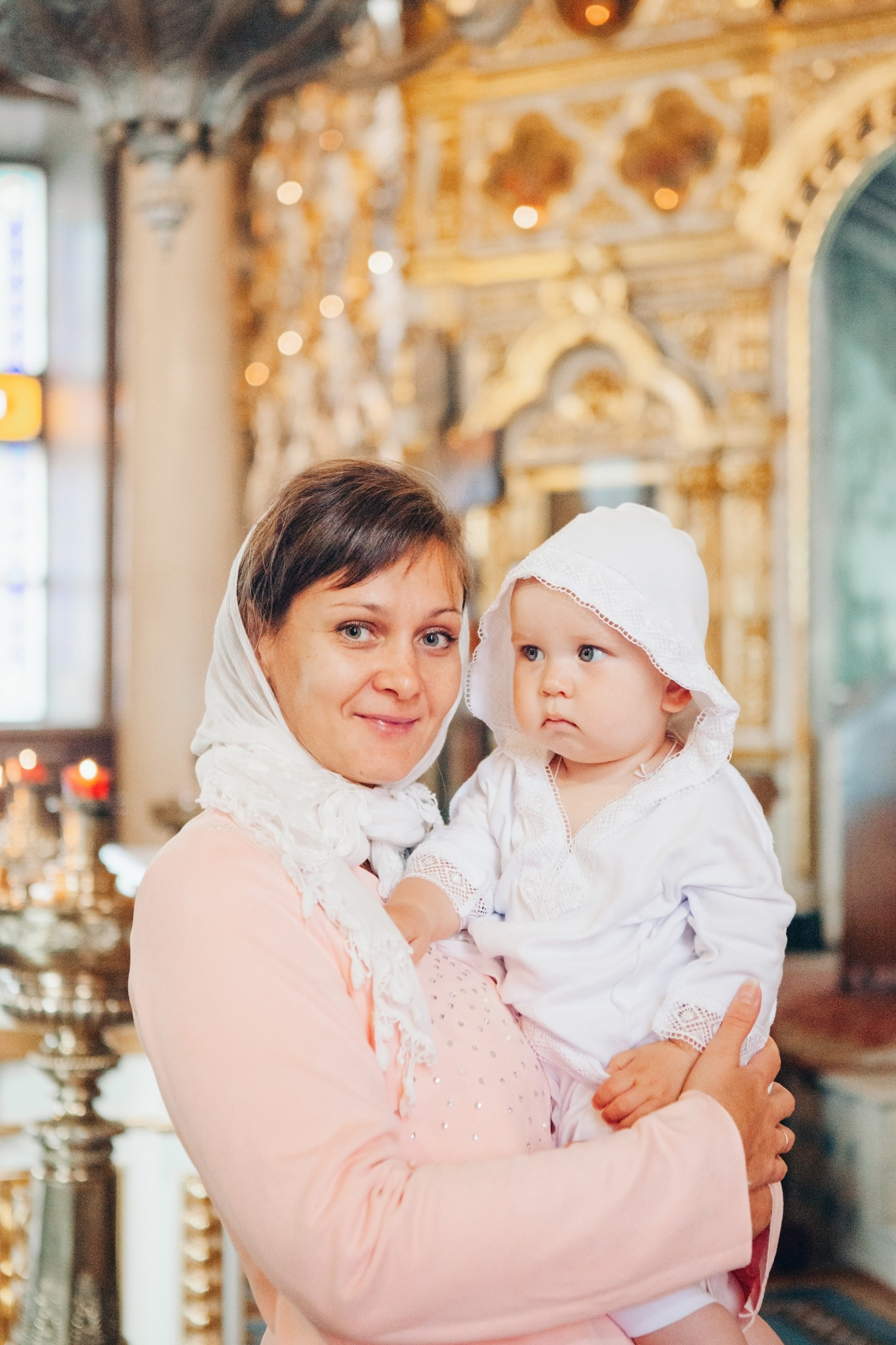 Крещение ребенка в церкви. Фотограф Ольга Ефремова