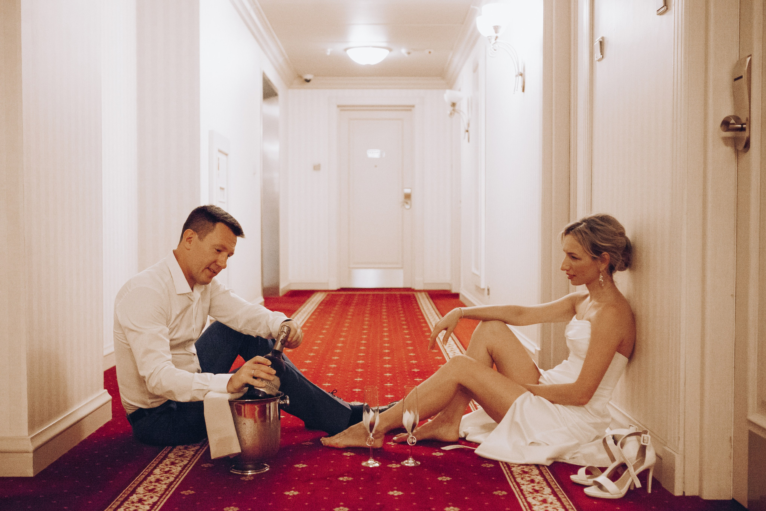 Утро невесты и фотосессия в гостинице radisson collection hotel moscow бывшая гостиница украина. Фотограф Ольга Ефремова