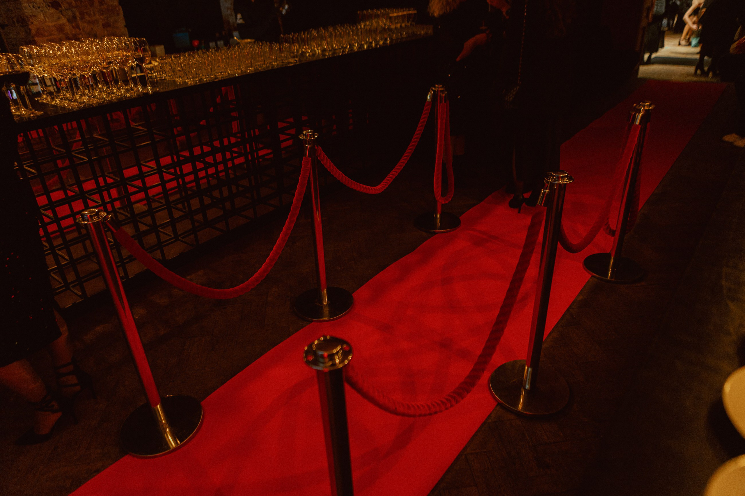 Имплант 52 корпоратив. LEVORIGINAL