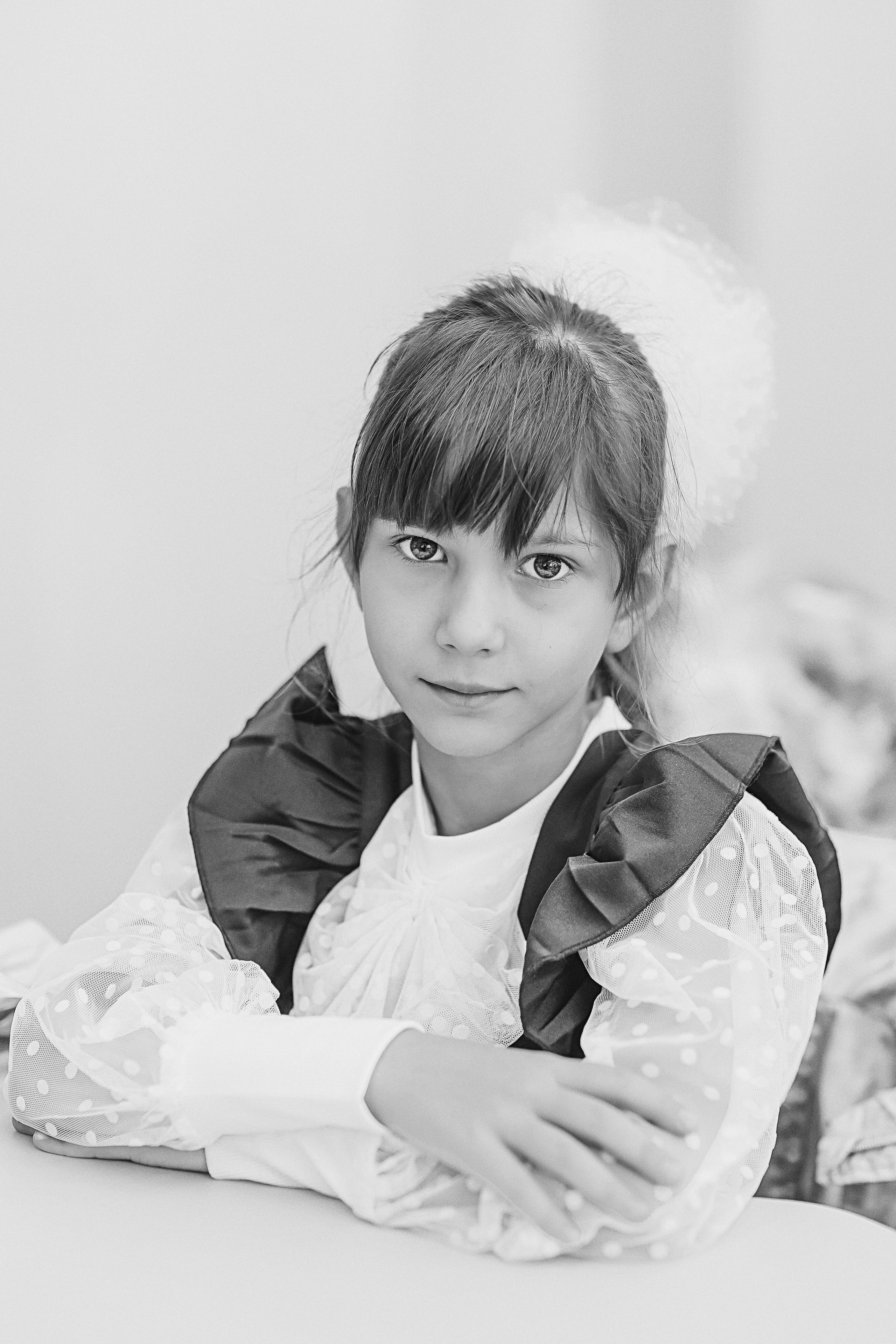 1 сентября линейка+кл час+портреты. Семейный фотограф Тюмень, фотограф на роды Салмина Мария