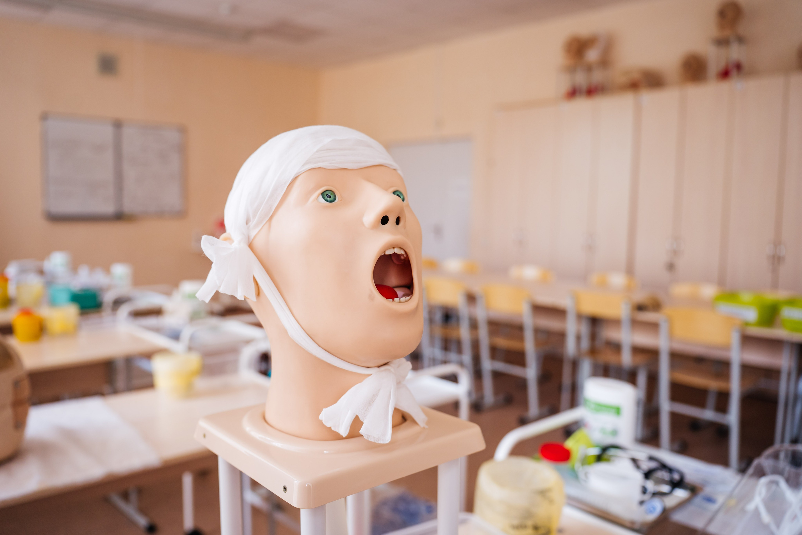 Съемка для Уральского медицинского колледжа ЮМЕД. Видеограф и Фотограф в Челябинске Ксения и Владимир Рюмины