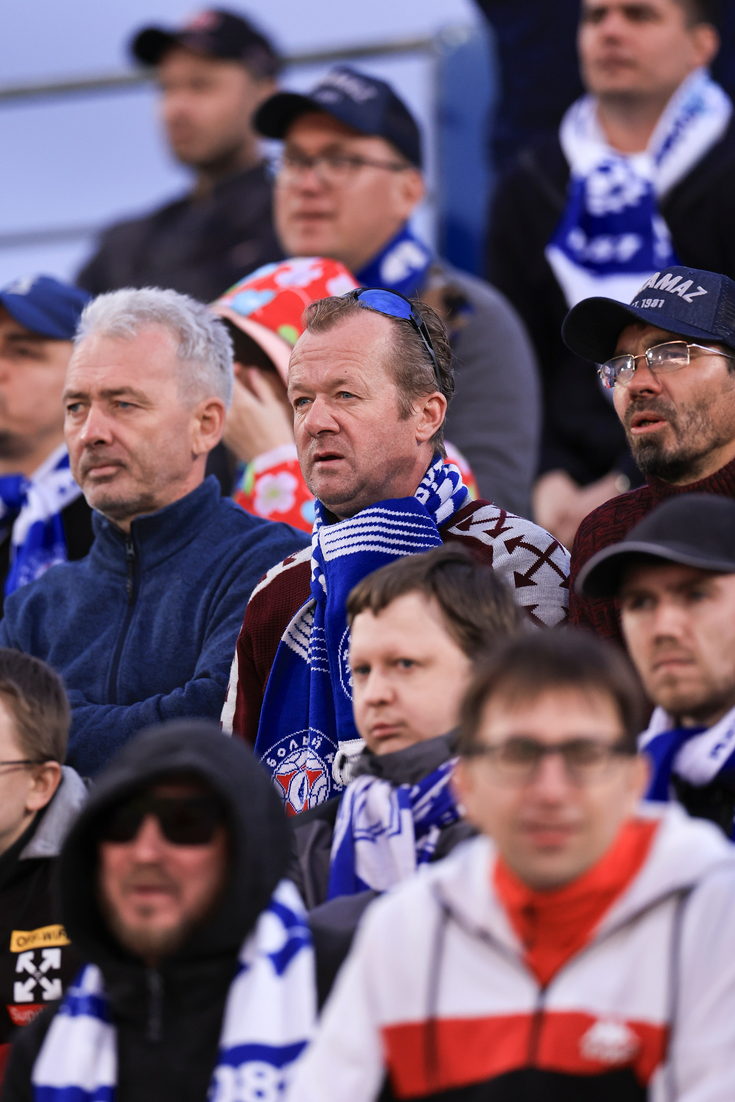 ФК Камаз — ФК Акрон. Спортивный репортажный фотограф Казань Нафис Сиразетдинов