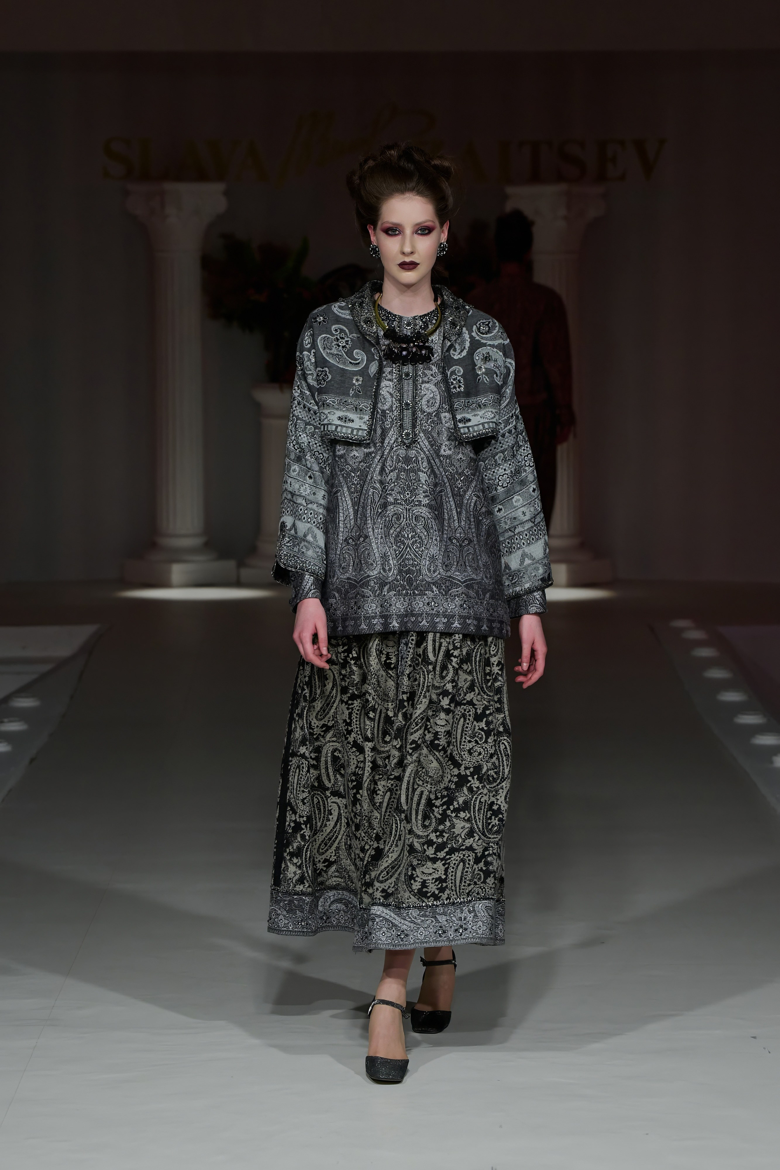 Slava&Yegor Zaitsevs. Показ-спектакль «Воспоминание». 21 июня 2025. Дима Бабушкин. Фотограф. Подиум. Репортаж. Творчество. Дорого