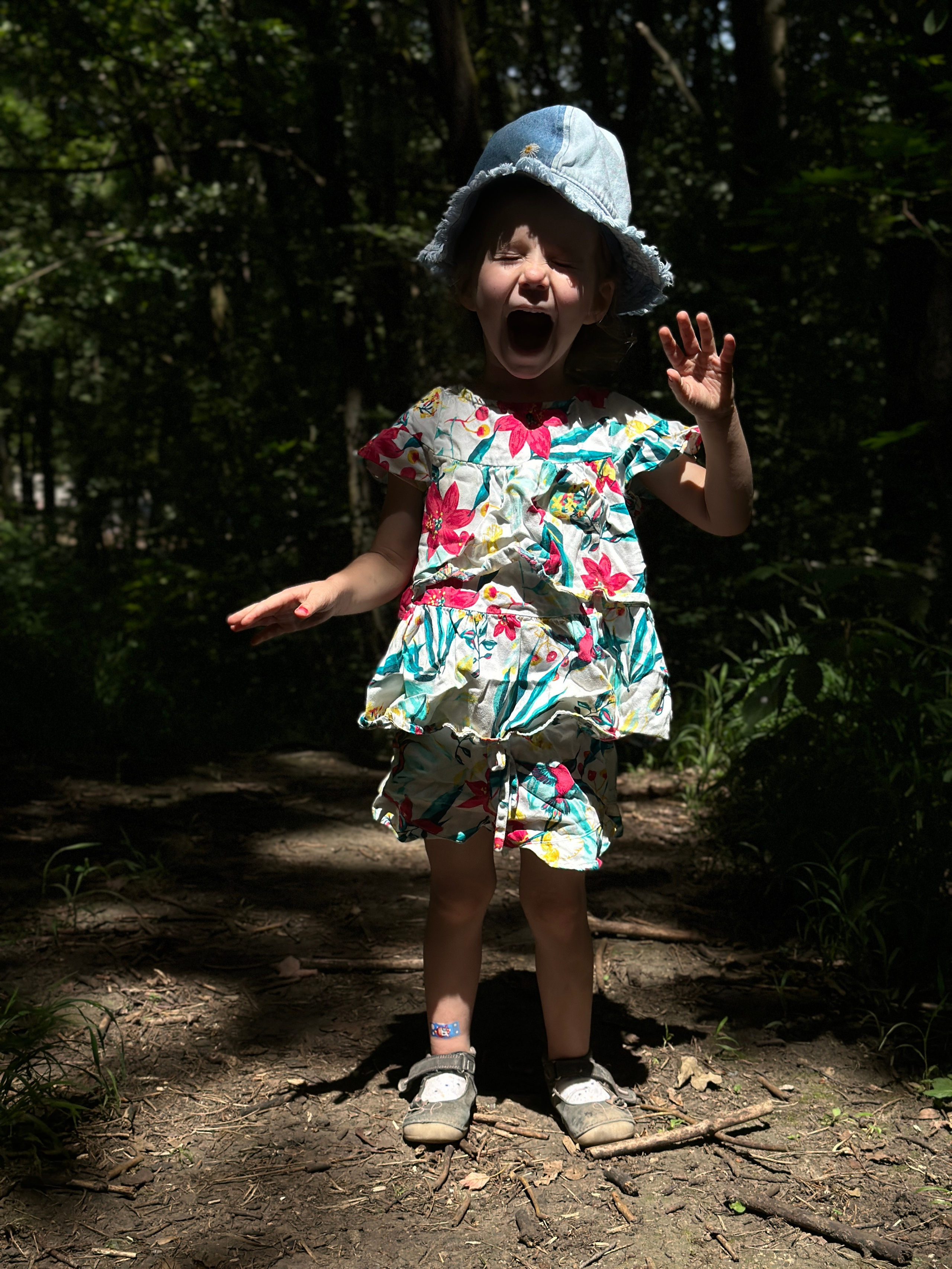 Дети. Смотри, красота!