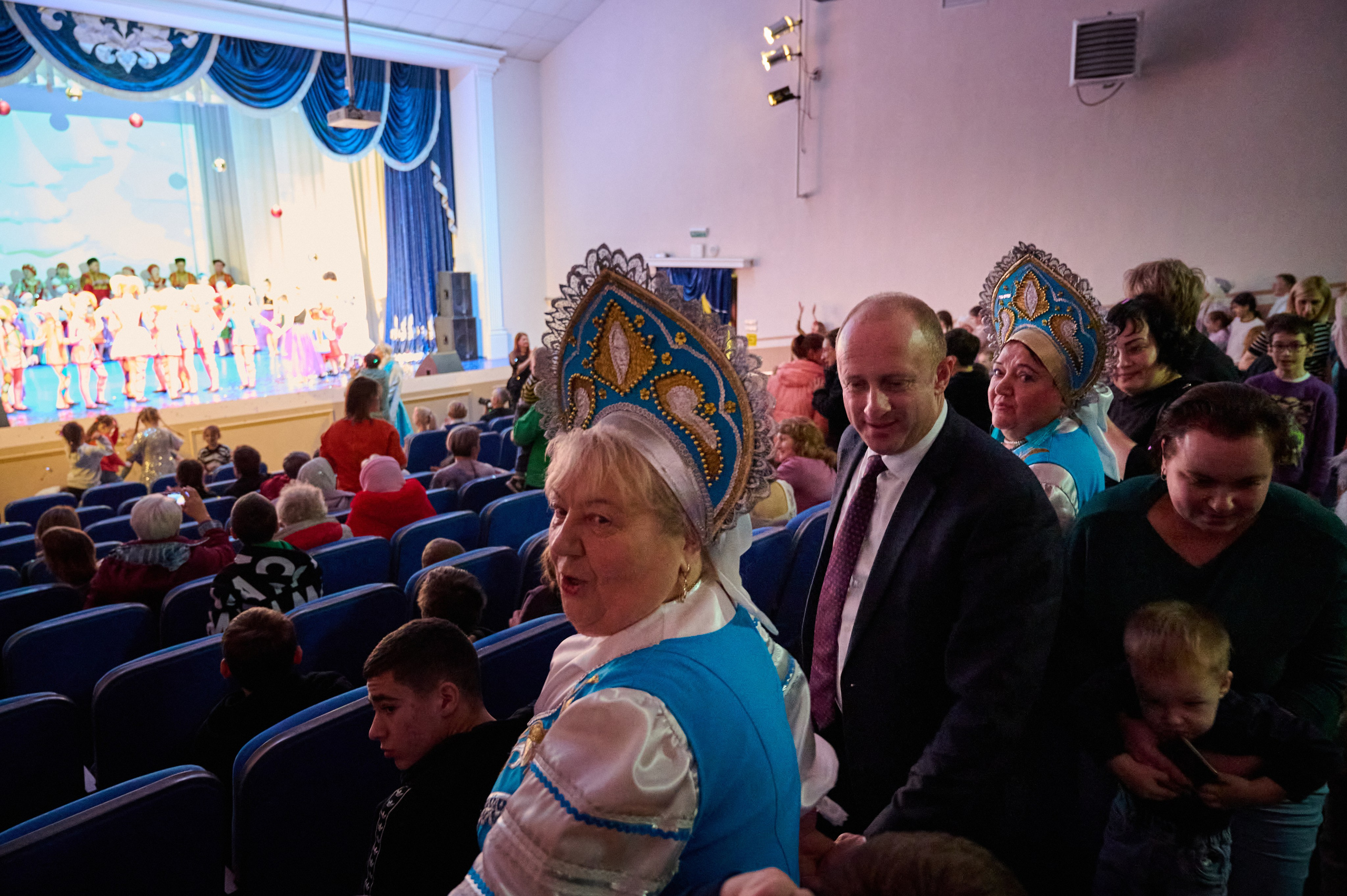 Концерт в ДК Марьина роща. Жизнь курорта Кабардинка в фотографиях