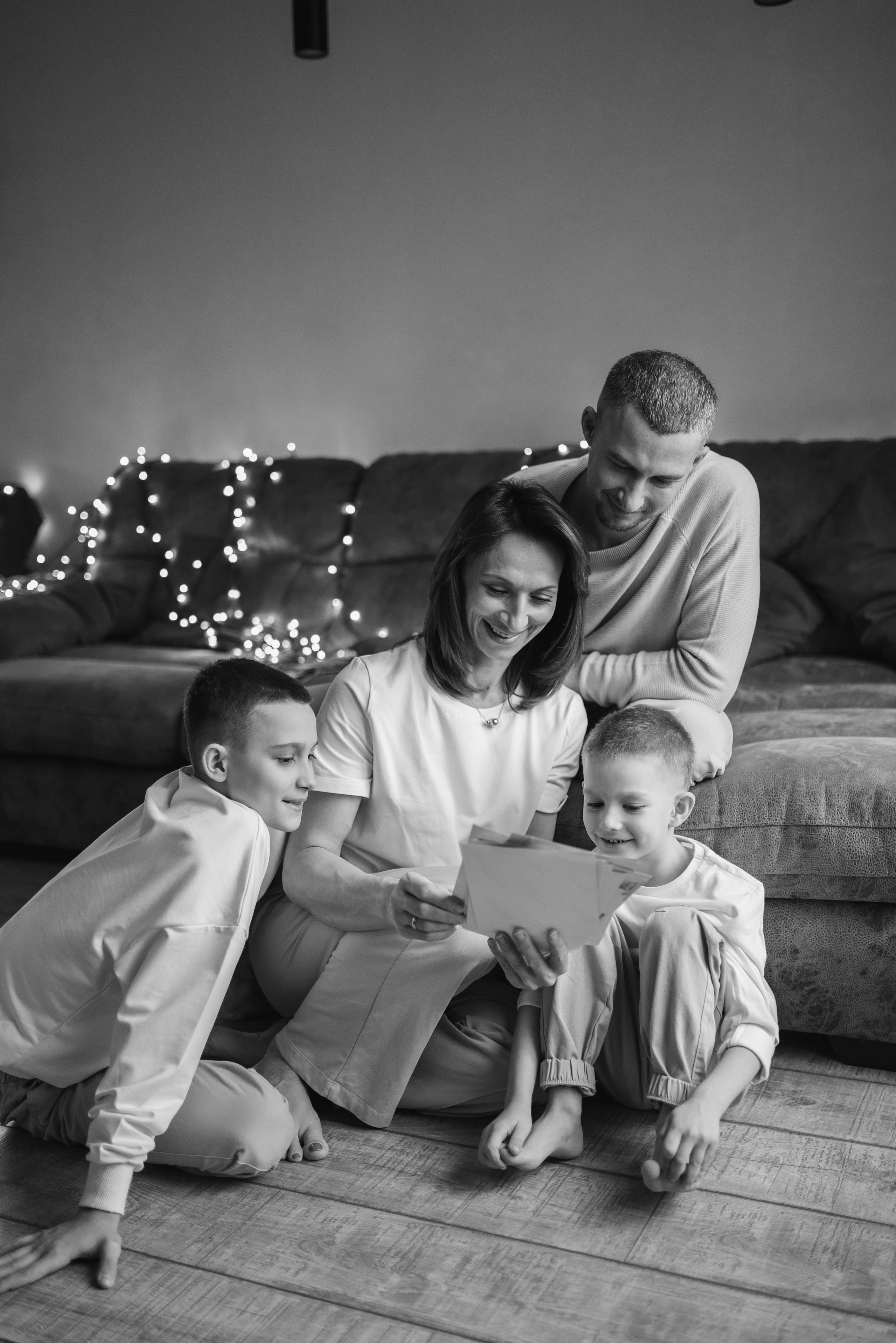 Оксана Сергей Ваня и Егор. Семейный фотограф Ирина Сгибнева