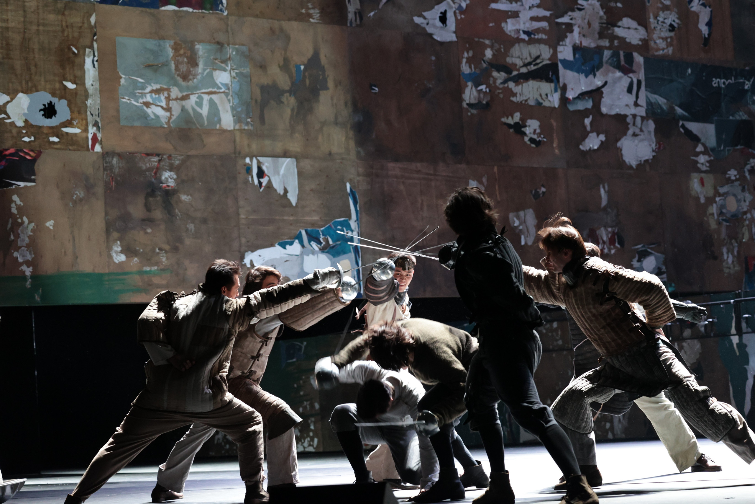 На злобу дня: как дуэлянта Сирано сделали героем в МХТ. Москва, улицы, театр и артисты, друзья и мир фото Владимир Кашицин