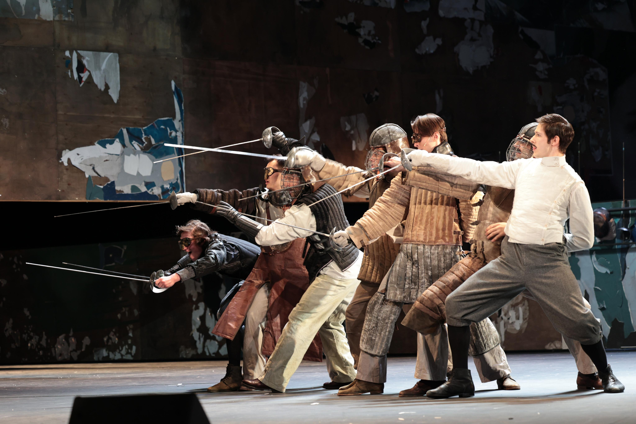 «СИРАНО ДЕ БЕРЖЕРАК». МХТ им. А. П. Чехова. Москва, улицы, театр и артисты, друзья и мир фото Владимир Кашицин