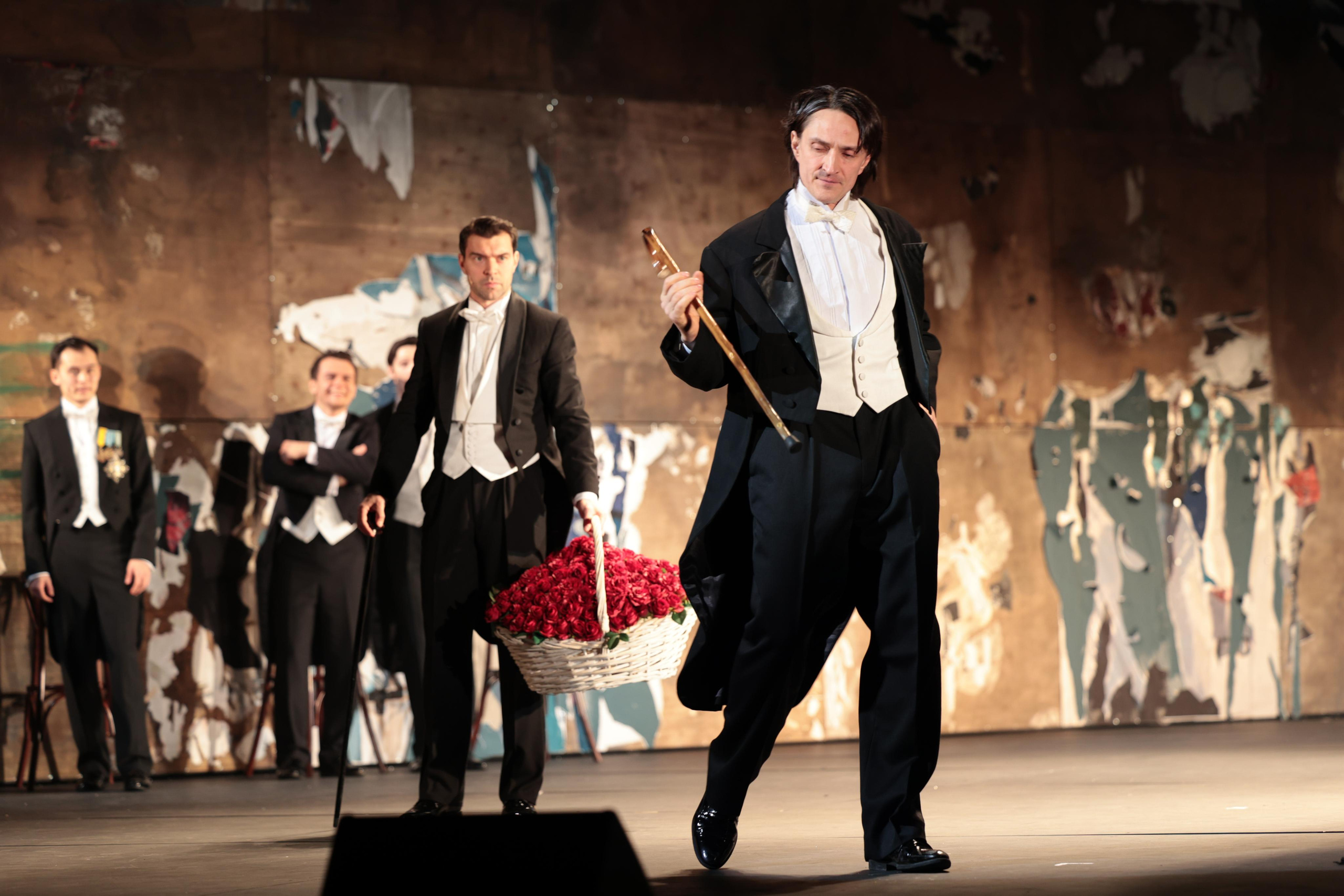 «СИРАНО ДЕ БЕРЖЕРАК». МХТ им. А. П. Чехова. Москва, улицы, театр и артисты, друзья и мир фото Владимир Кашицин