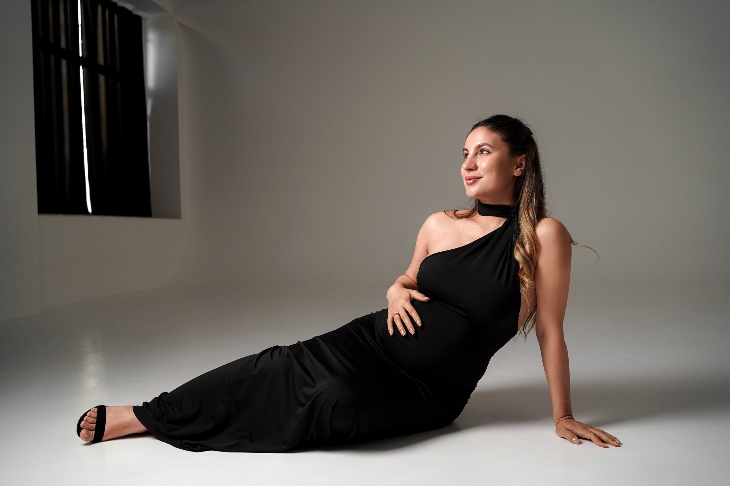 Беременная фотосессия в фотостудии Modo. Фотограф Ростов-на-Дону Алёна Чёботова. Свадебный фотограф в Ростове-на-Дону. Таинство Крещения и Венчания, семейные фотосессии. Алёна Чёботова