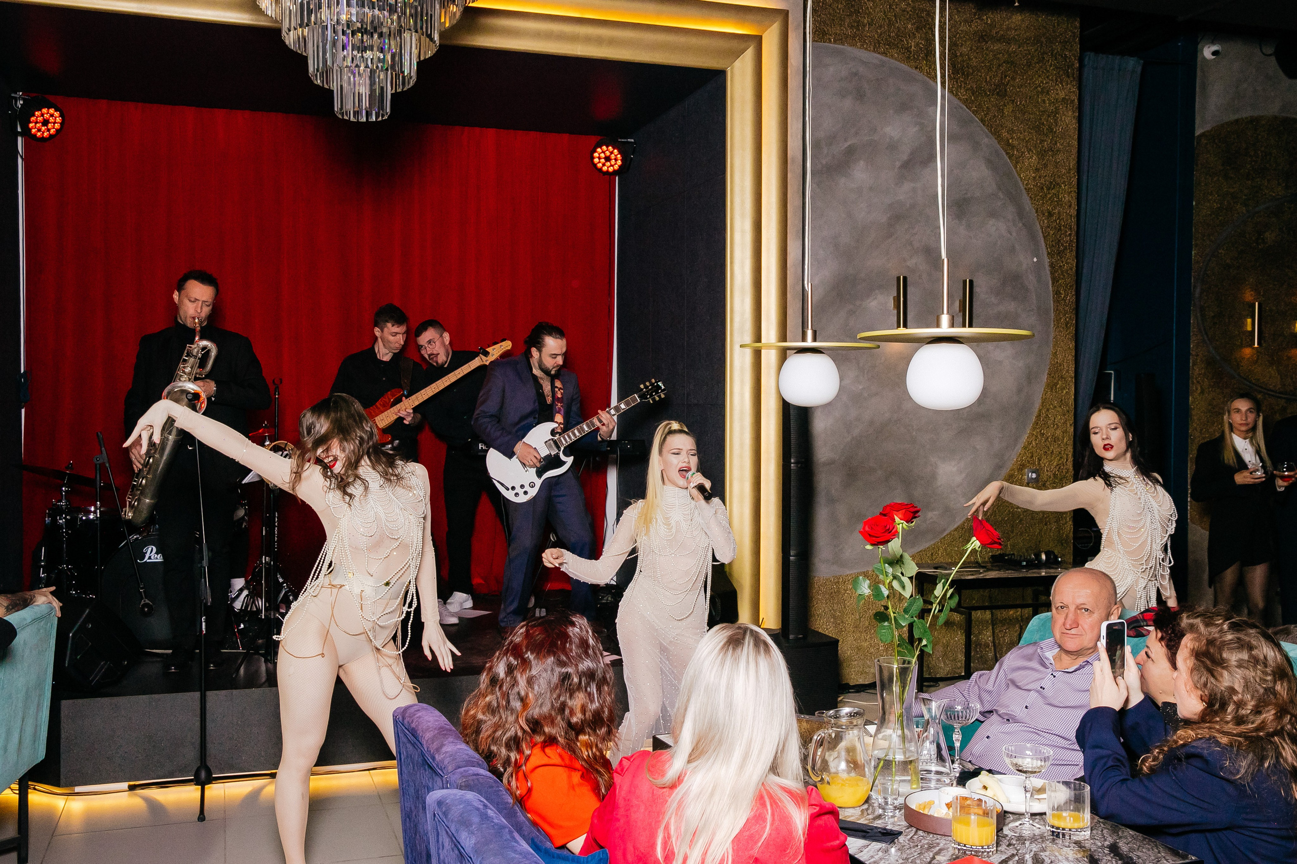 Rudolph`s BAR. Репортажный и портретный фотограф в Екатеринбурге Гизатуллин Марат