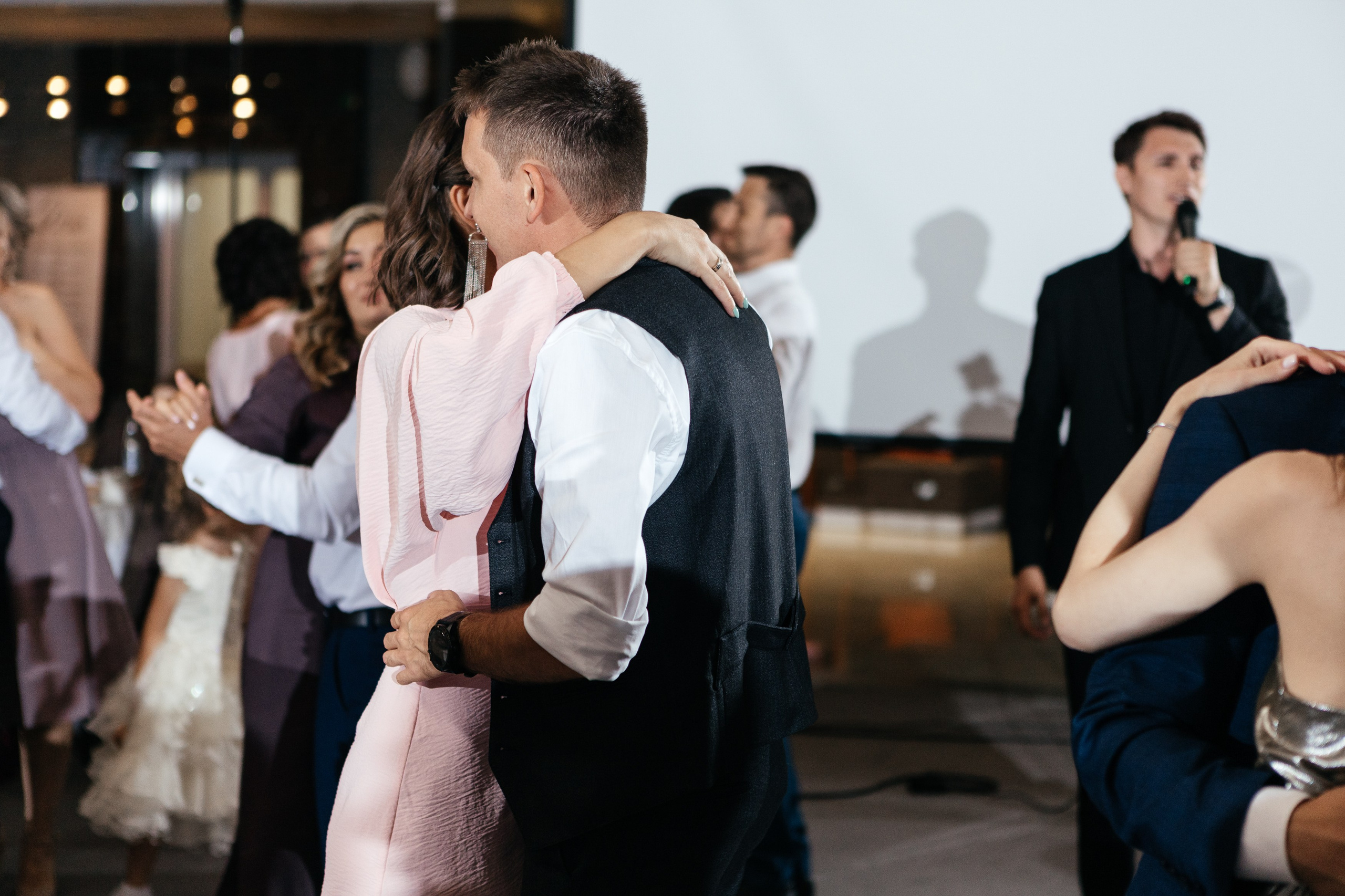 Свадебный фотограф Уфа — Руслан ГабдлисламовЖивые эмоции, красивые кадры, воспоминания на всю жизнь.Работаю по всей Республике Башкортоста. Свадебный фотограф Уфа Руслан Габдлисламов