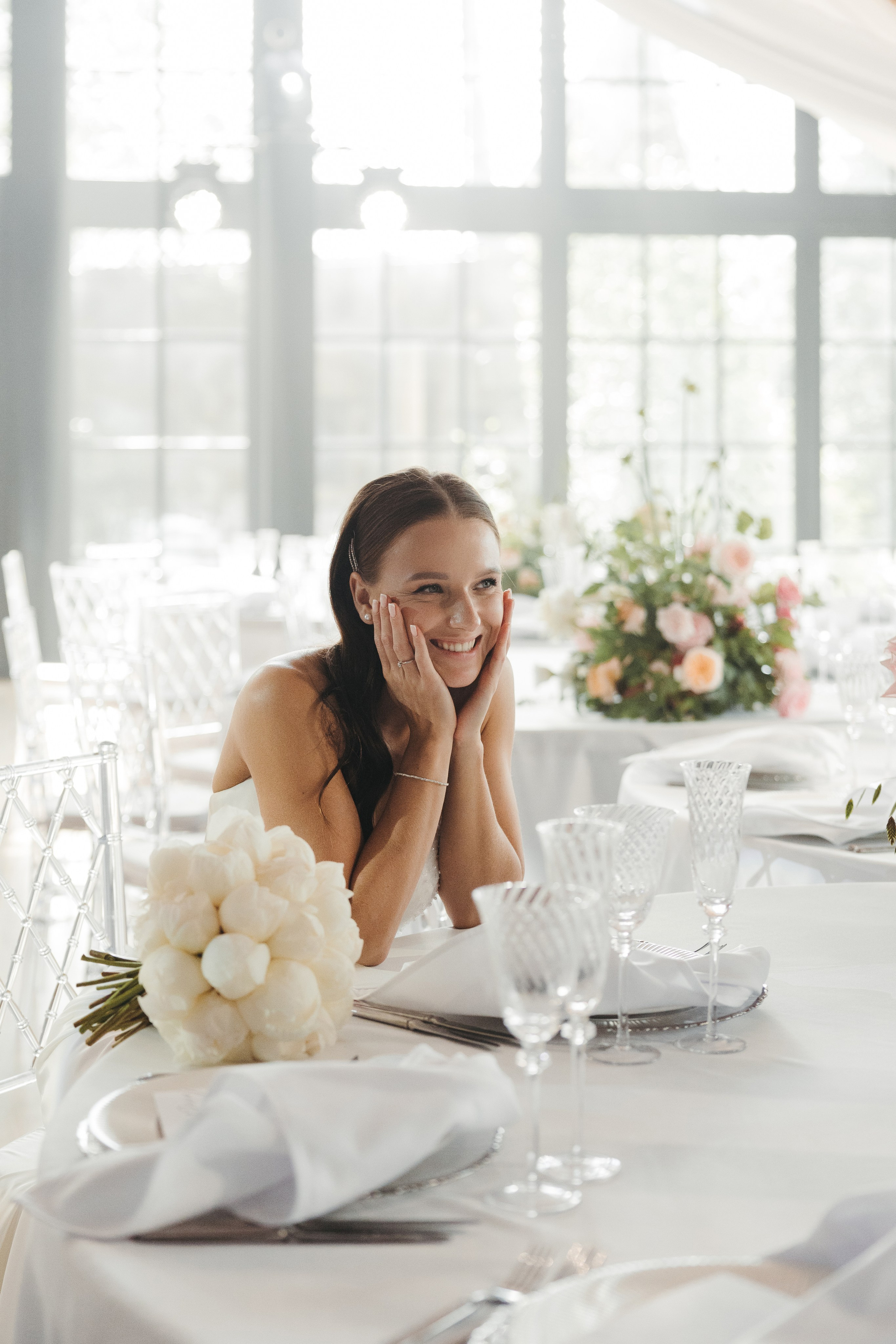 Свадебная съемка в Яхт-клубе SkyRiver, свадебная съемка в Яхт-клубе Скай Ривер. Свадебный фотограф Москва Анастасия Храмова