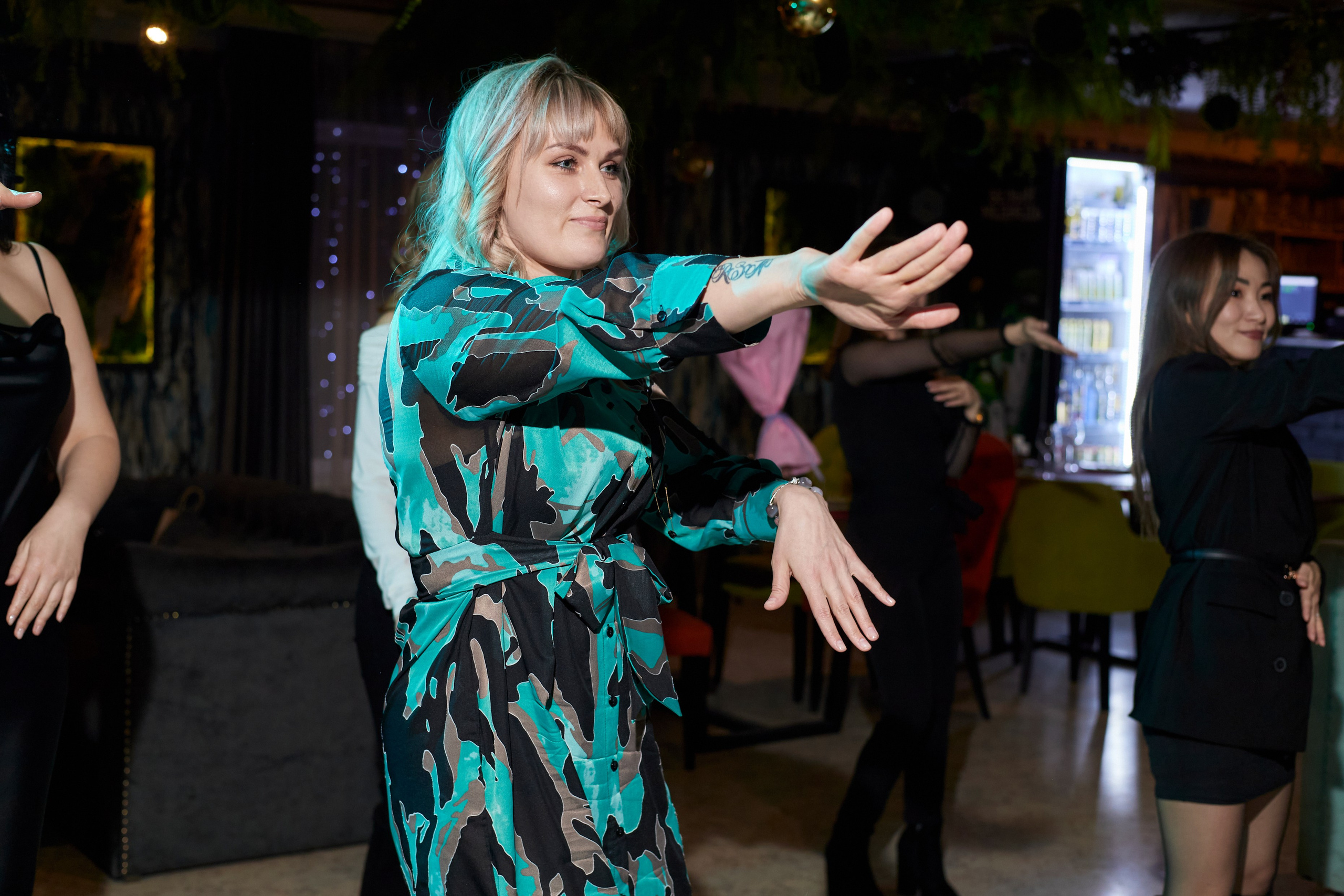 MAXIM & DAMIR | FOREST BAR | 8 МАРТА!. Главная