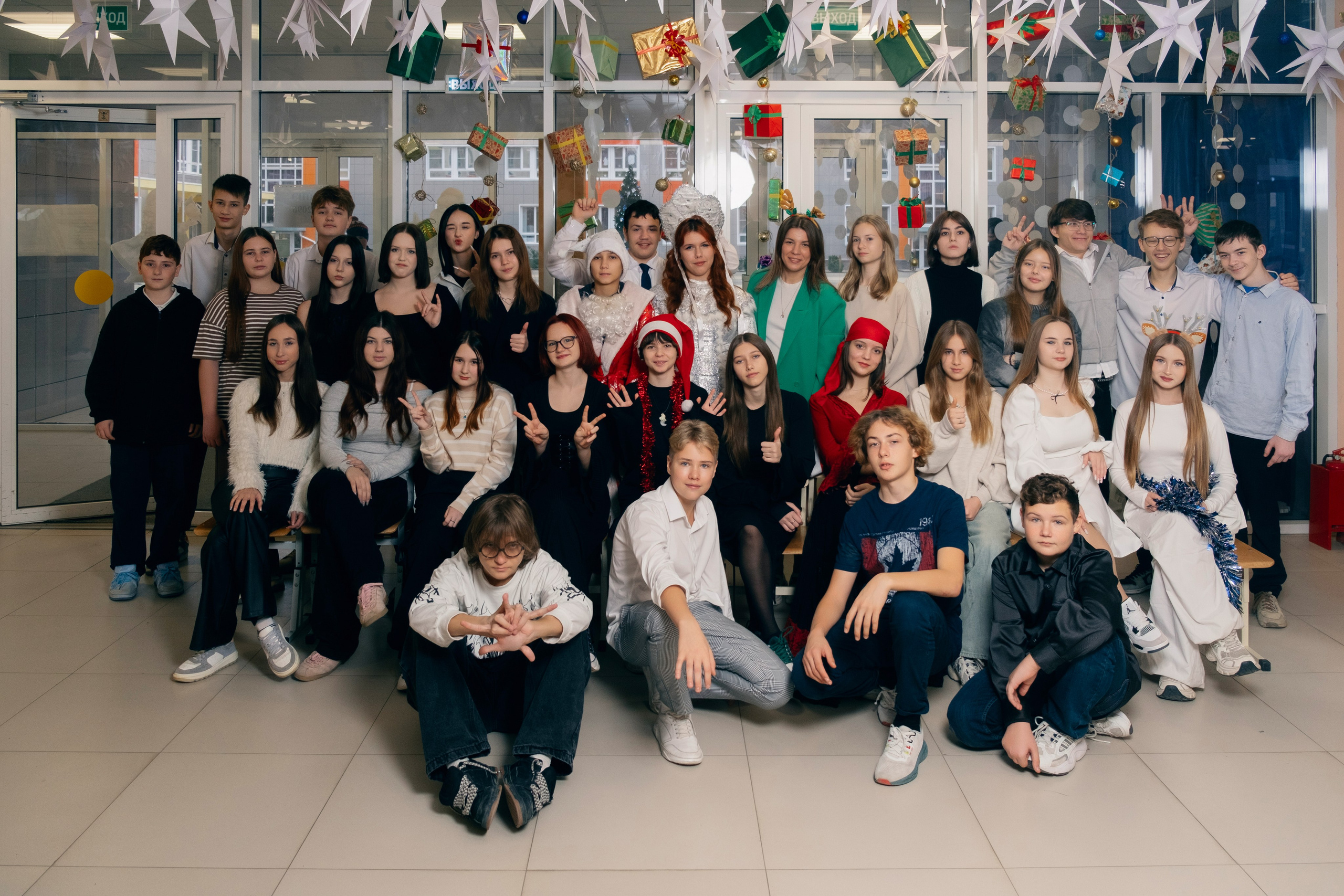 Новогодняя Фотосессия МАОУ СОШ№ 15 8 «Г». Свадебный и репортажной фотограф Денис Ожигин в Краснодаре и Краснодарском крае
