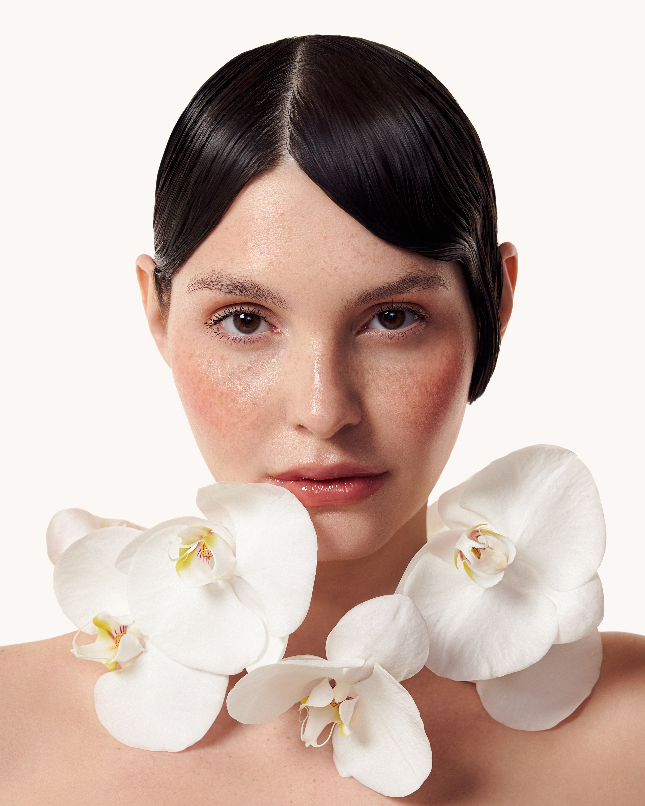 Campaign for flower studio. Nadezhda Diskant is a Moscow and Saint Petersburg based photographer