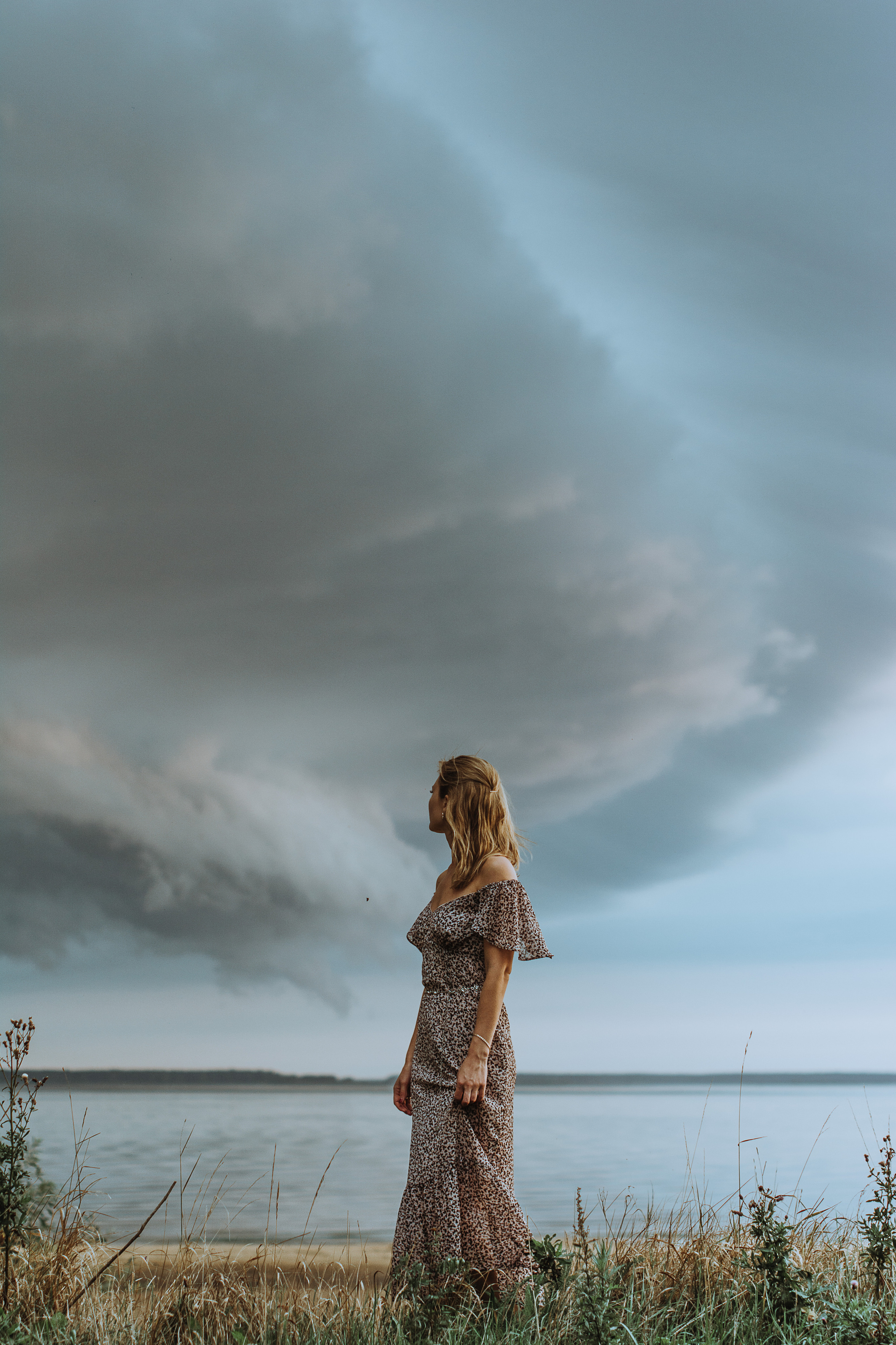 На берегу ловили ветер. Фотограф Параничева Ольга Череповец