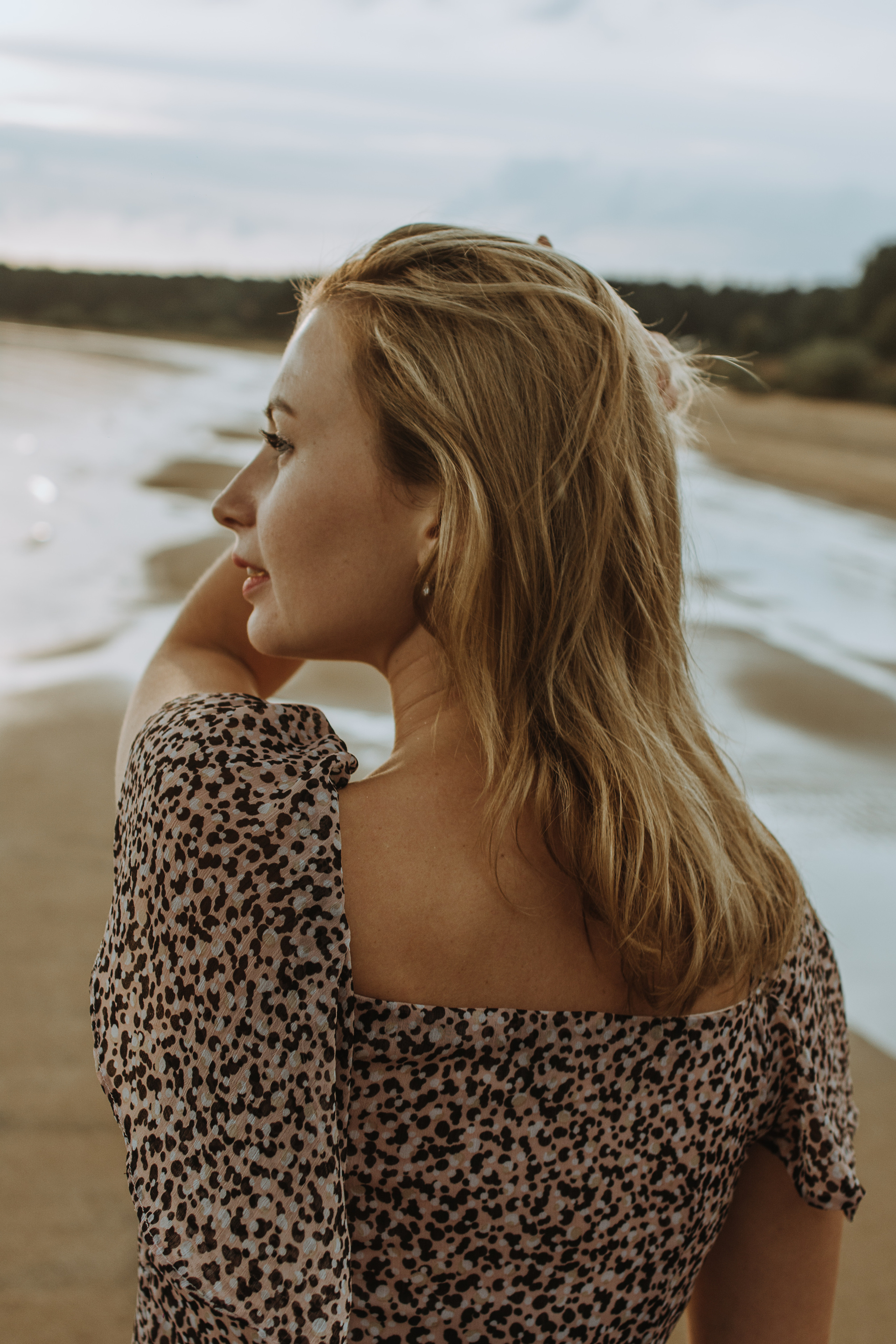 На берегу ловили ветер. Фотограф Параничева Ольга Череповец