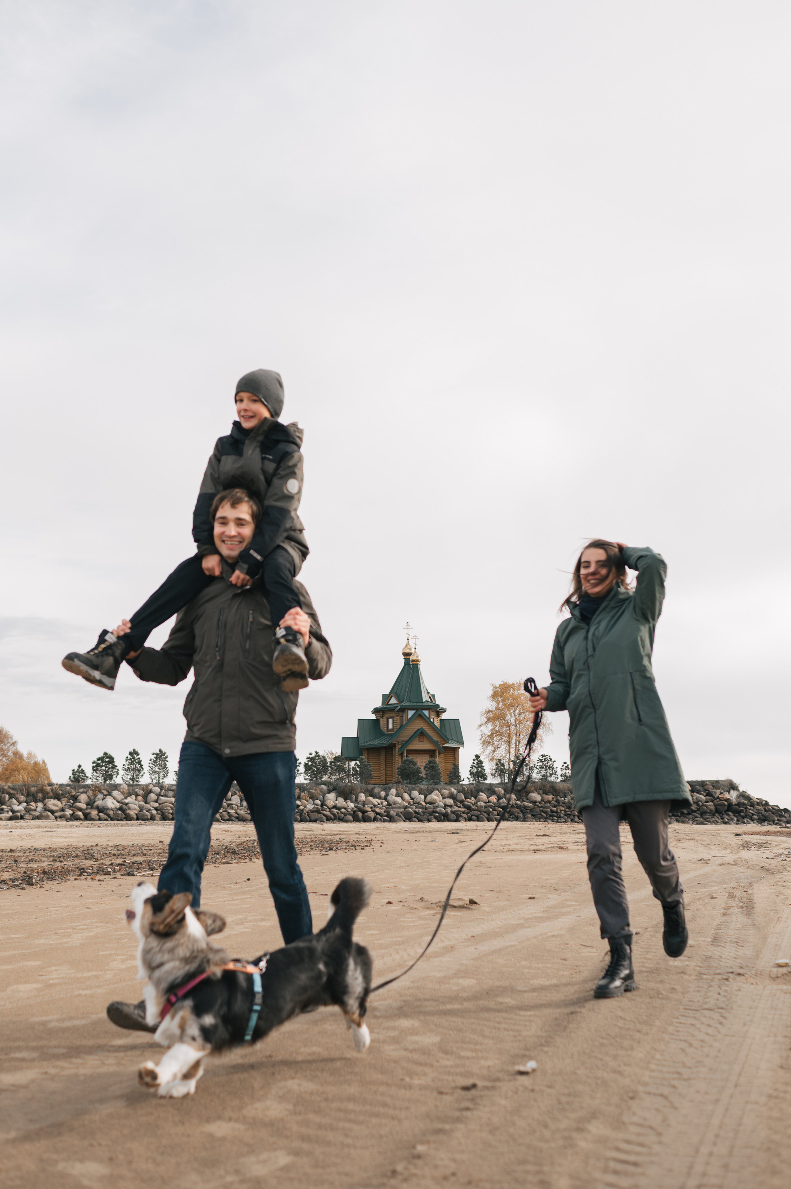 Рядом с нами луна. Фотограф Параничева Ольга Череповец