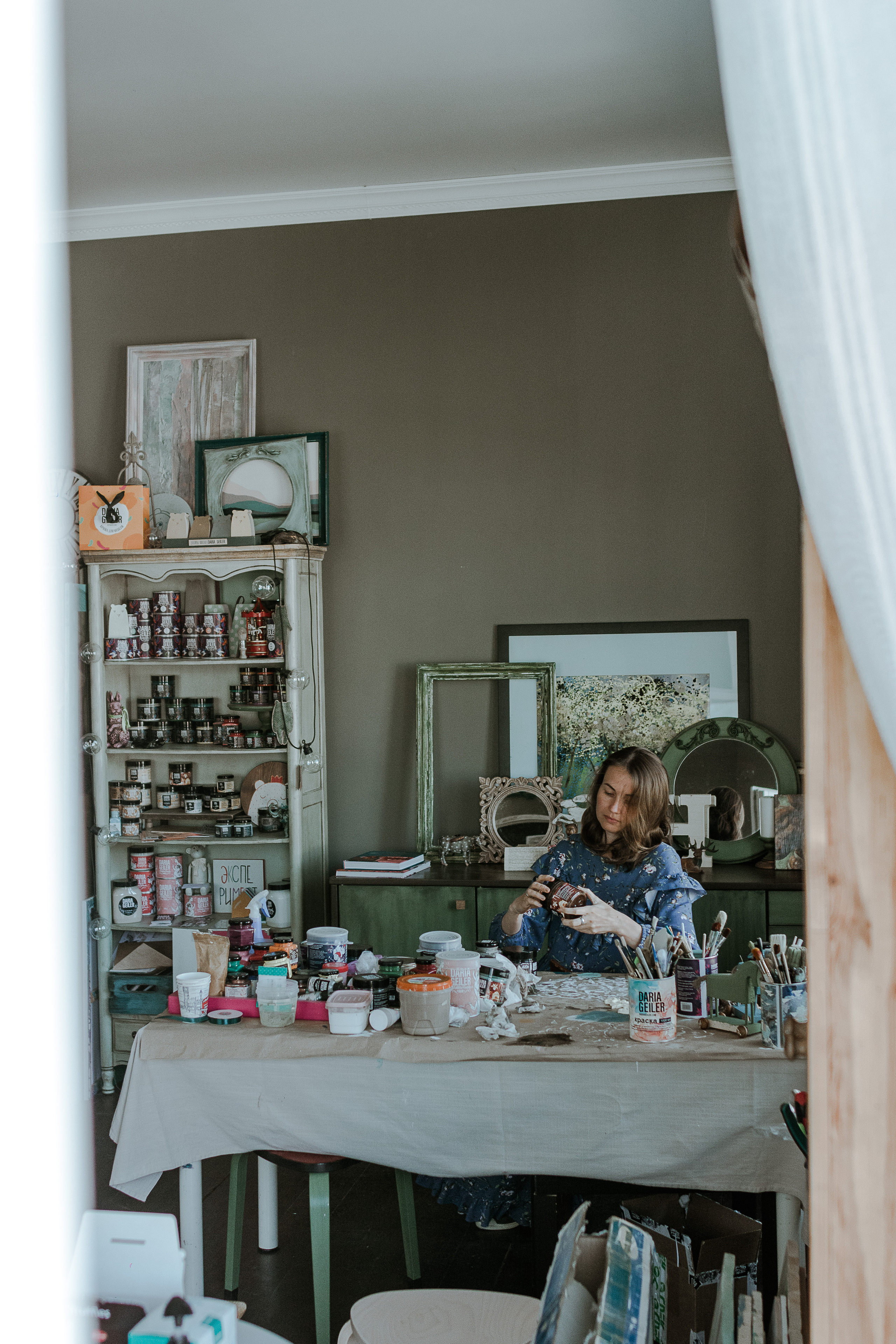 Лена и ее волшебная мастерская. Фотограф Параничева Ольга Череповец