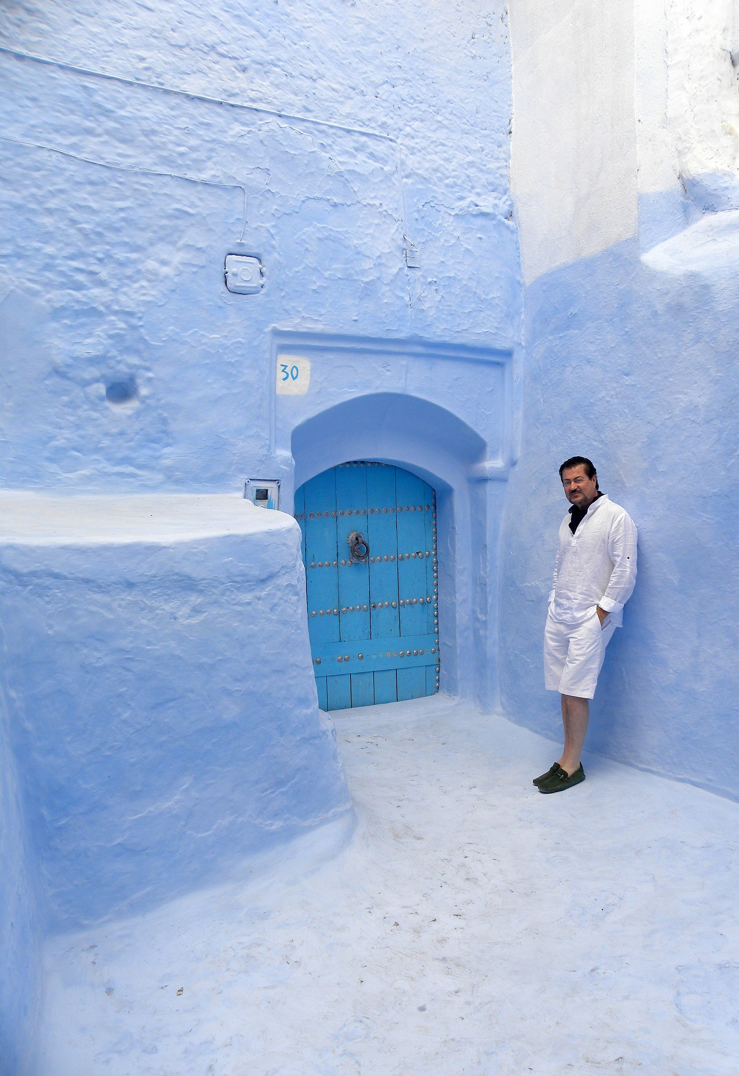 Ginnes Serran-Pagan. Художник. Скульптор. Поэт. Философ. Фотографирую масштабные события, людей и их истории по всему миру. Константин Трубников